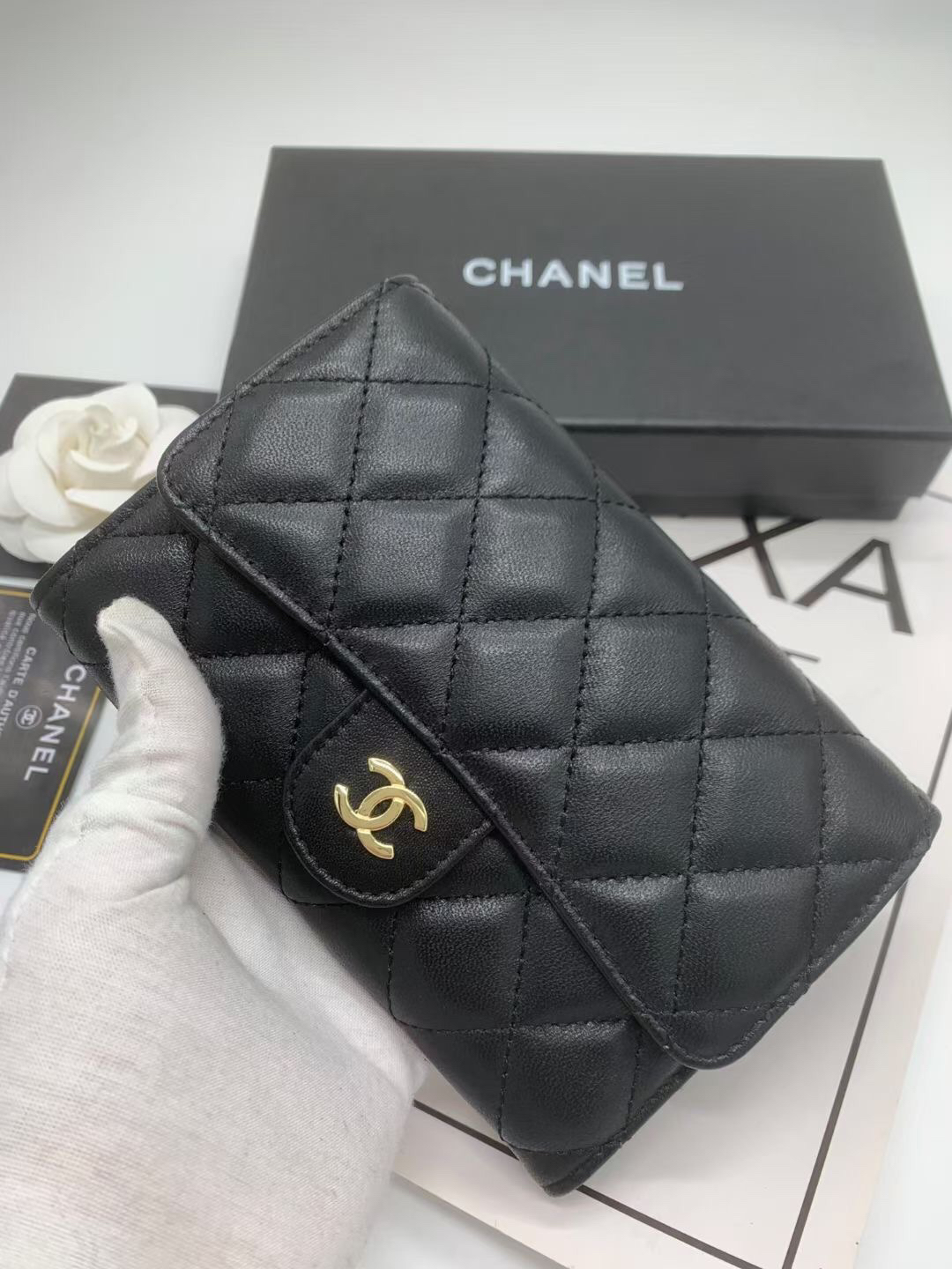Chanel Medium Tri-Fold Wallet A84341 - Image 2
