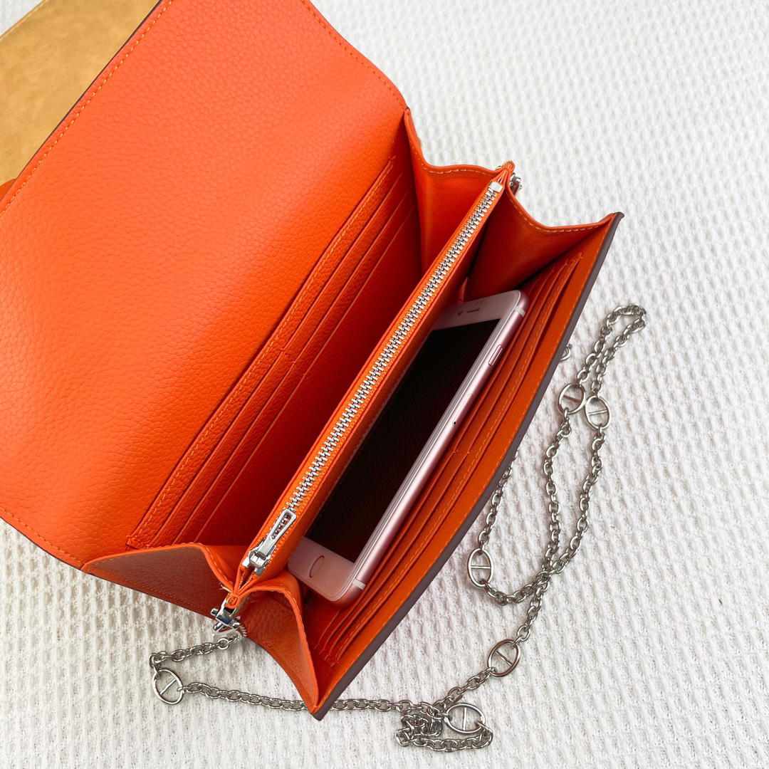 Hermes H538-1 Litchi-Grain Leather Shoulder Chain Bag - Image 2