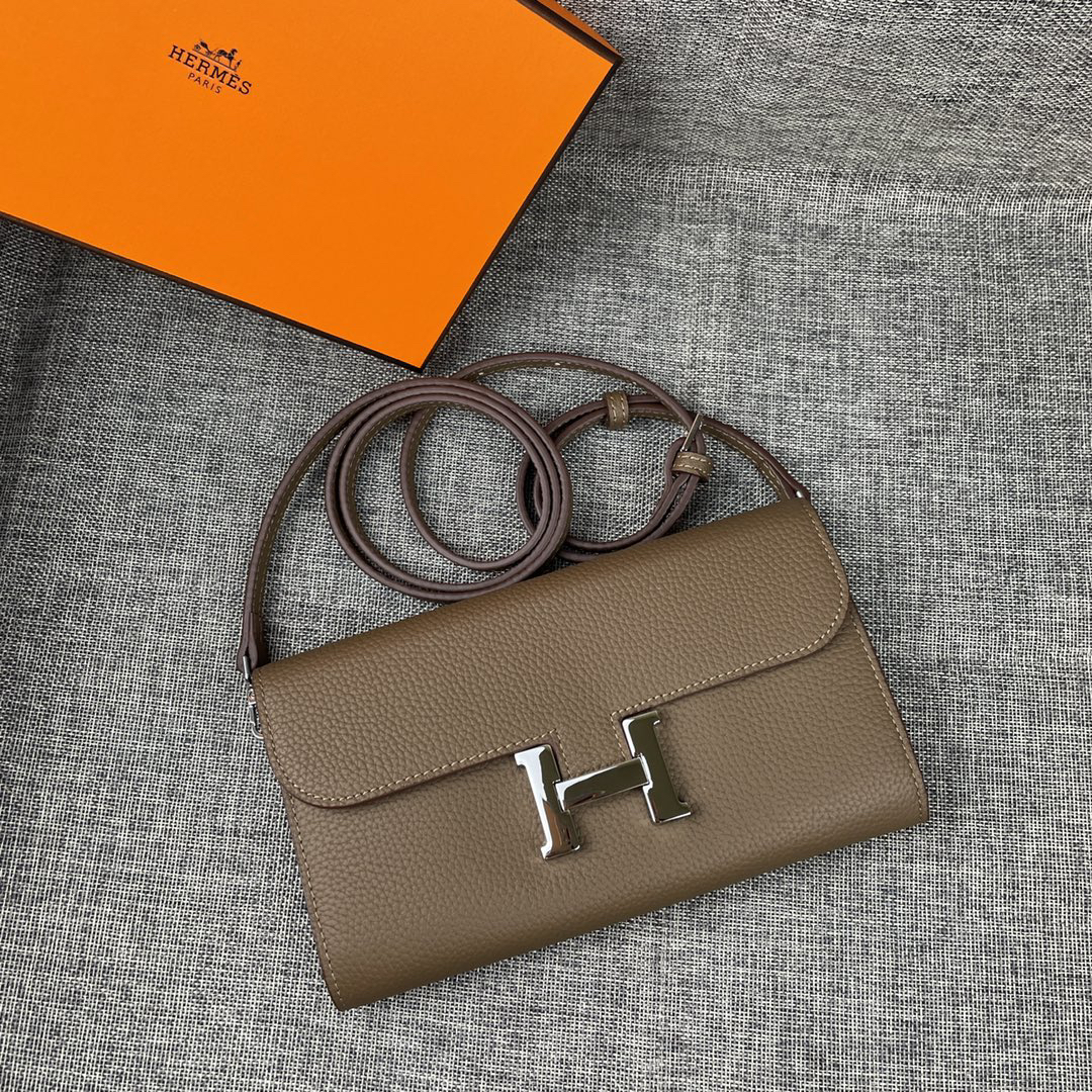 Hermes Constance 9852 Togo Leather Shoulder Bag - Image 2