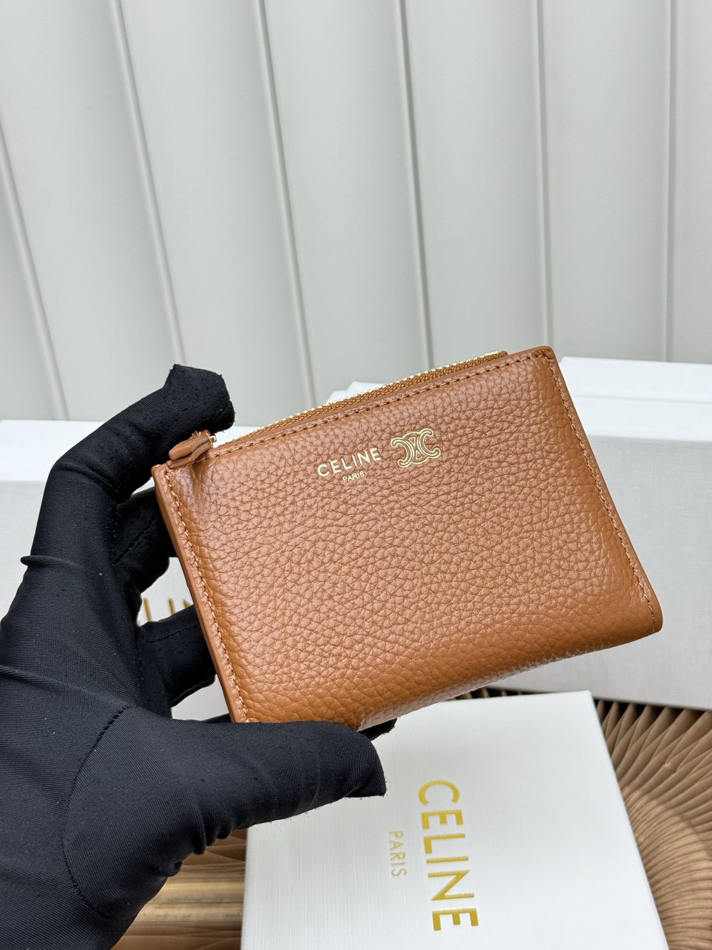 CELINE Short Leather Wallet - Image 2
