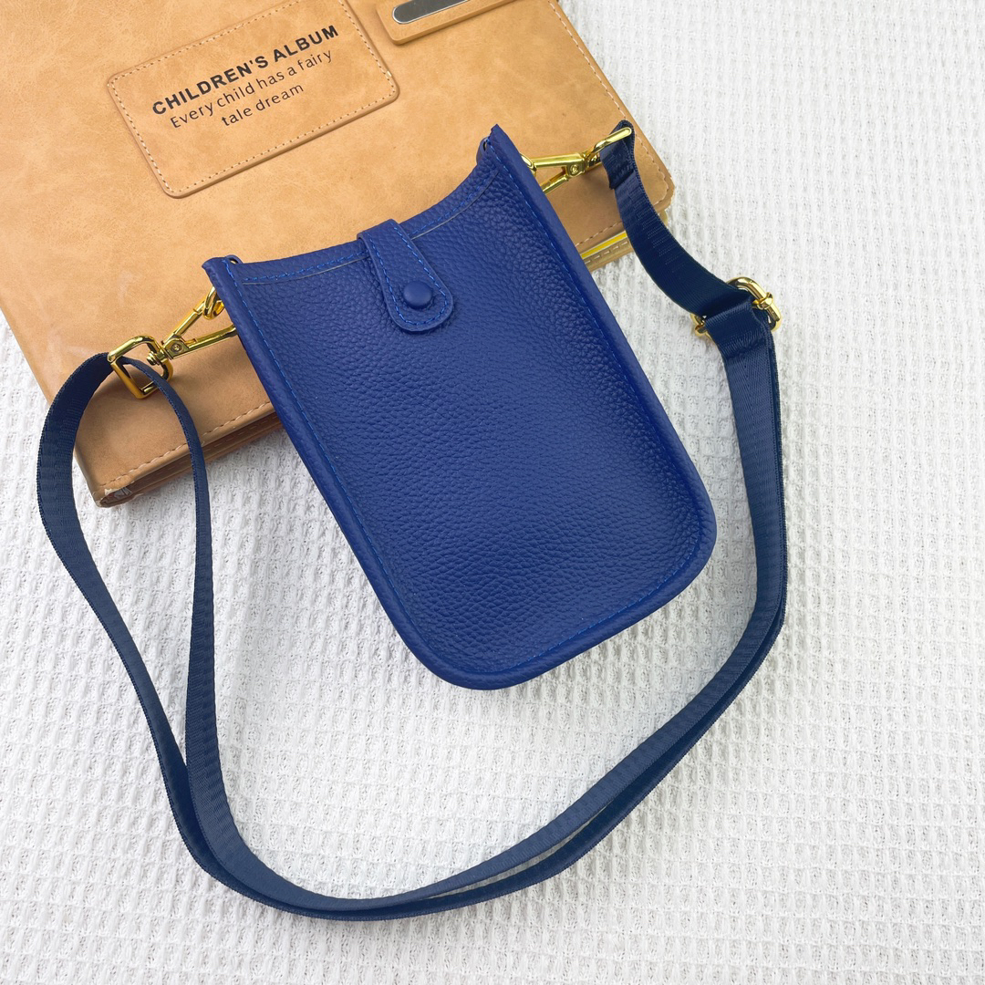Hermès Evelyne 336 Shoulder Bag - Image 2