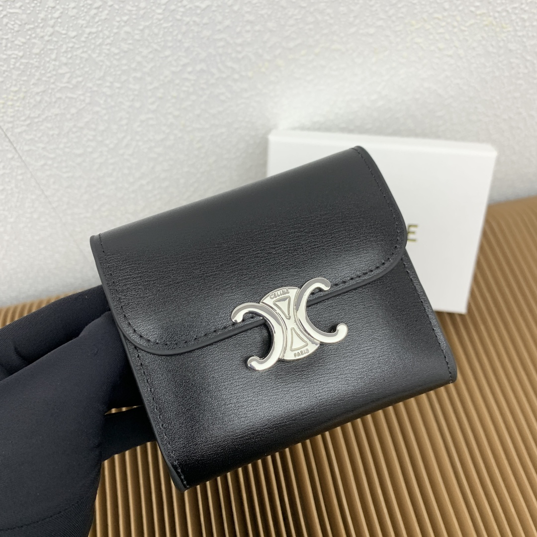 CELINE Small Triomphe Lambskin Flap Wallet - Image 2