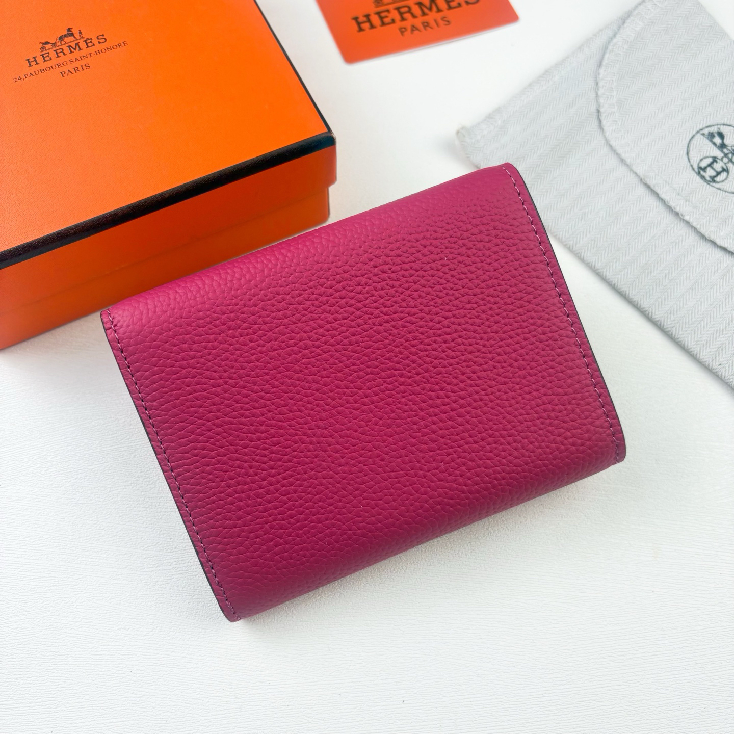 Hermès Togo Calfskin Wallet with Gold-Tone Clasp - Image 2