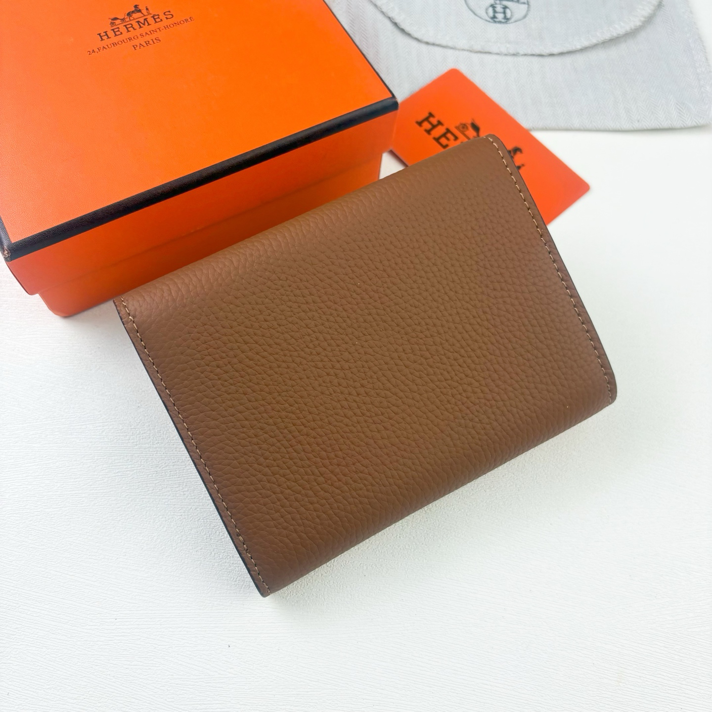 Hermès 231 Silver Clasp Togo Leather Wallet - Image 2