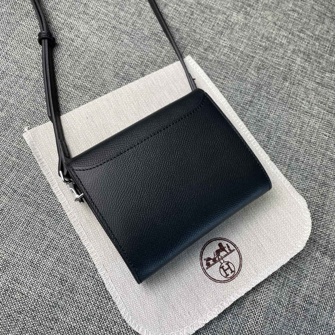 Hermès Constance Leather Crossbody Bag - Image 2