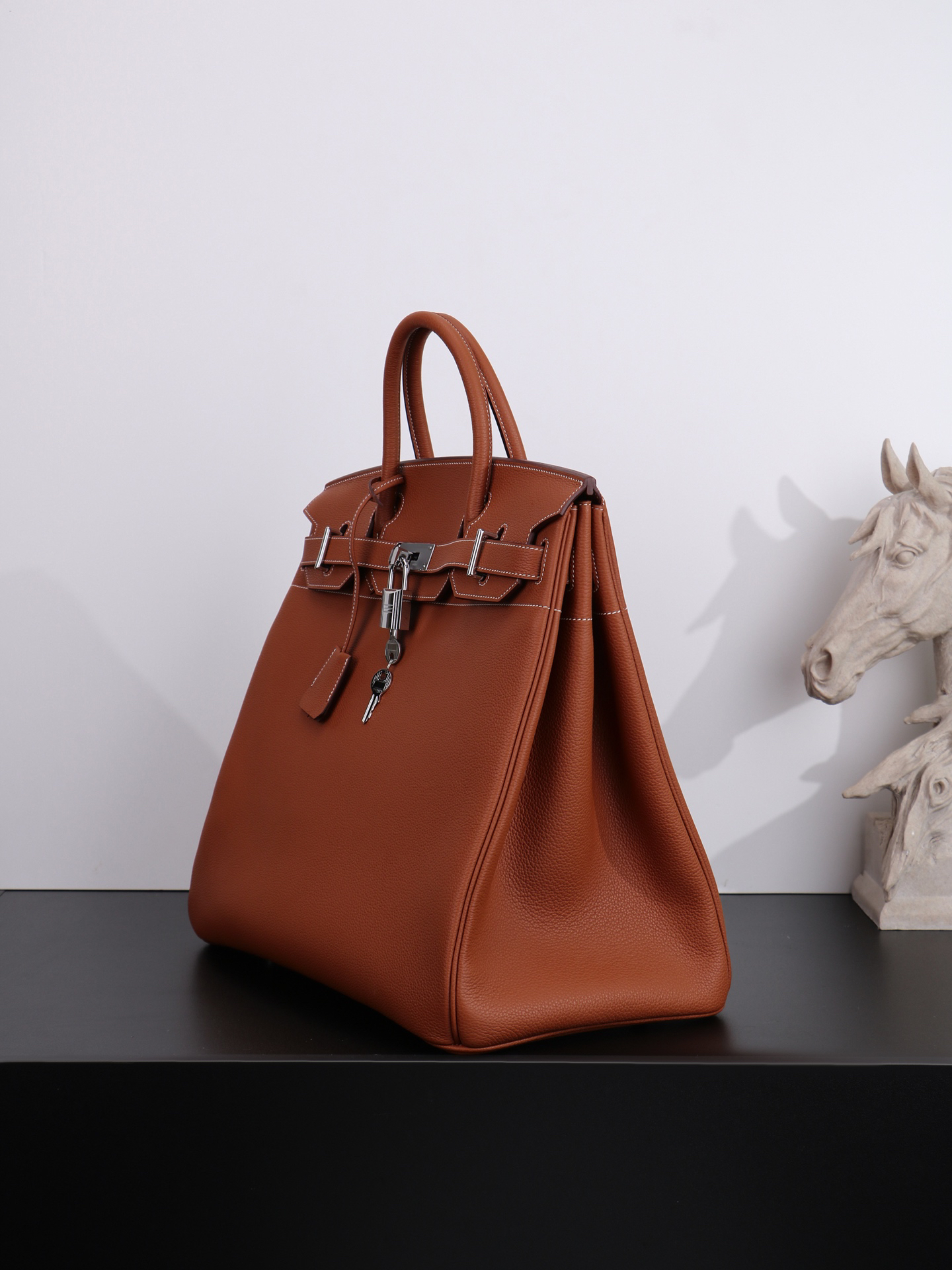 Hermès Birkin 40 HAC High-Height Handbag - Image 2