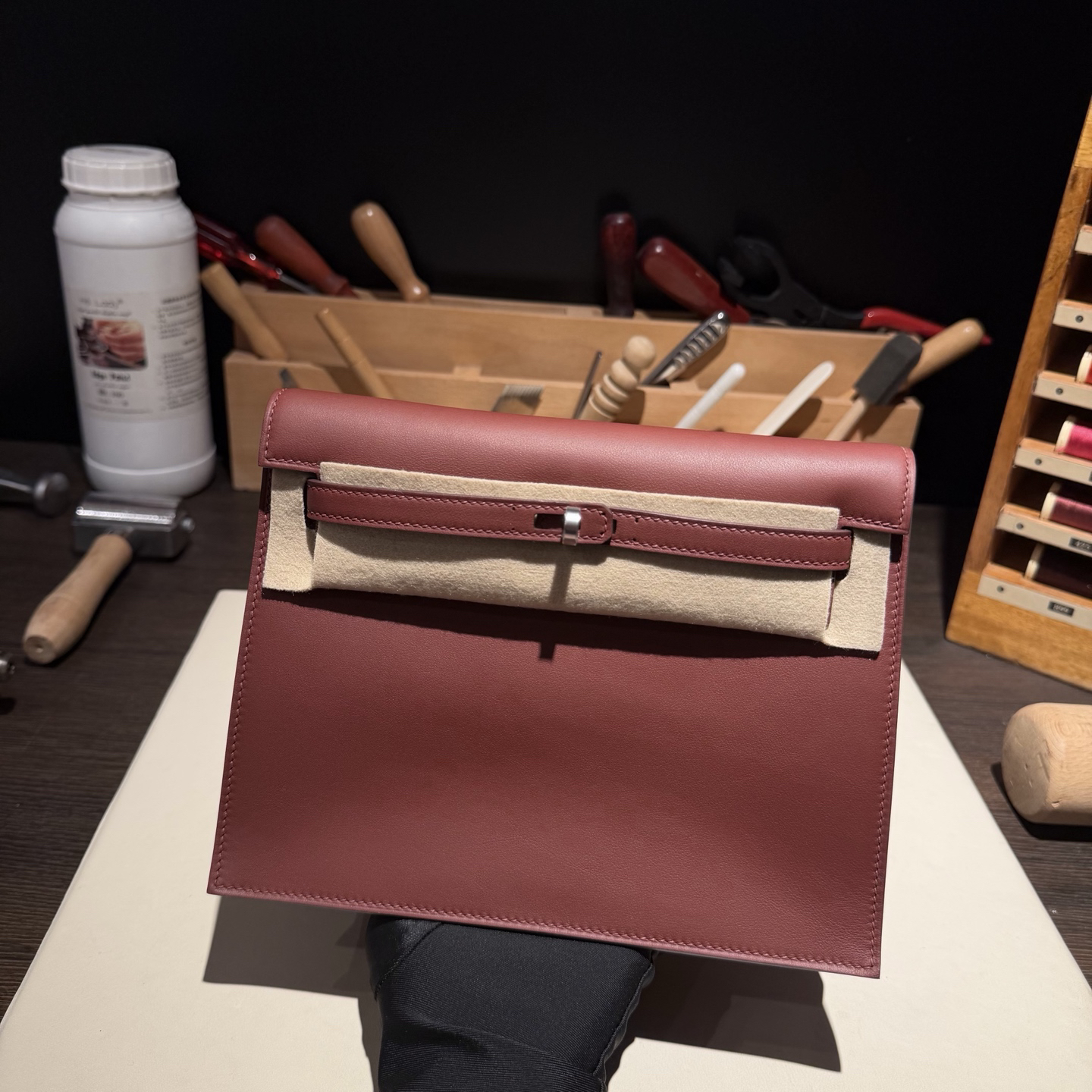 Pomari Swift Red Leather Crossbody Bag - Image 2