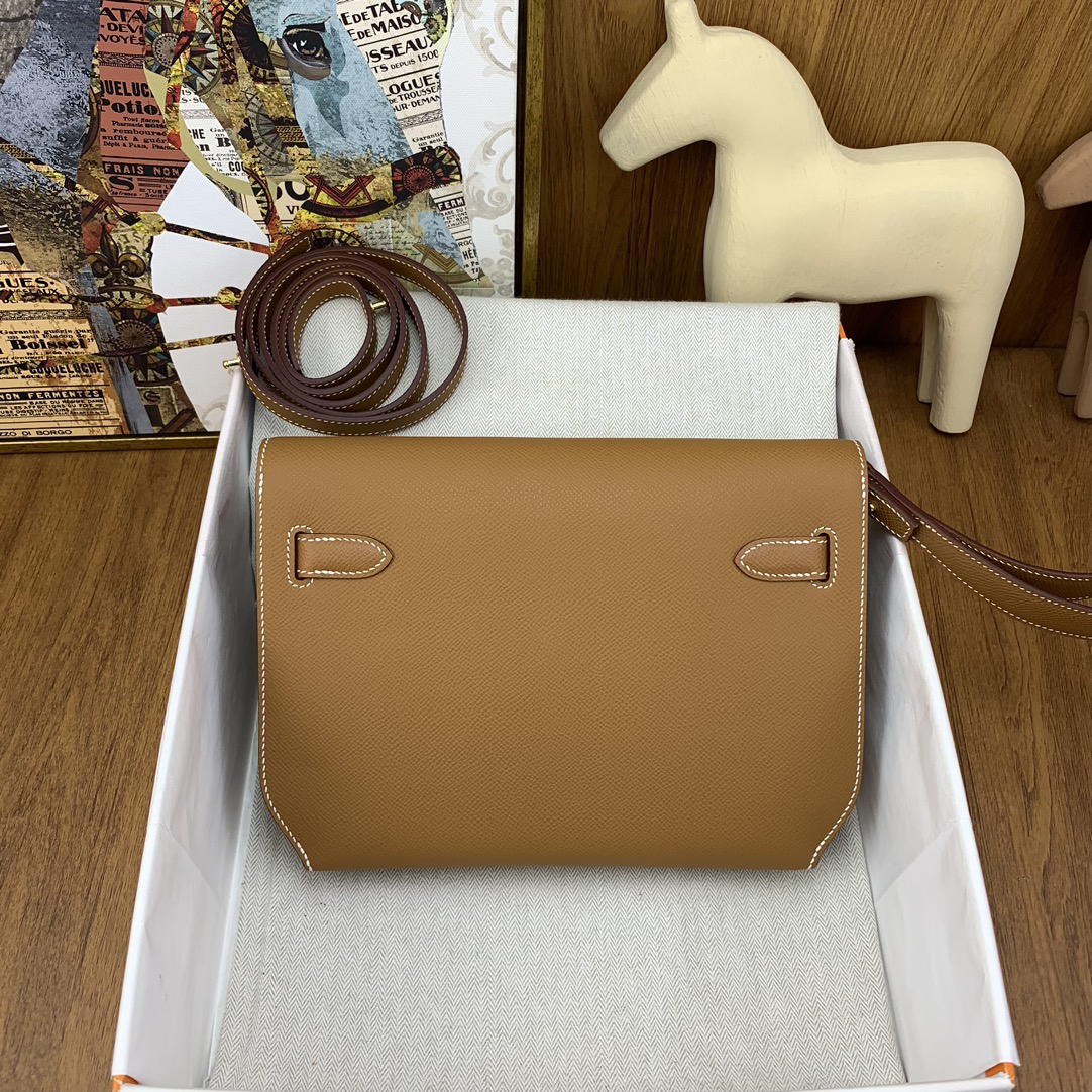 Hermès Kelly Depeches 9.84-Inch Epsom Leather Crossbody Bag - Image 2