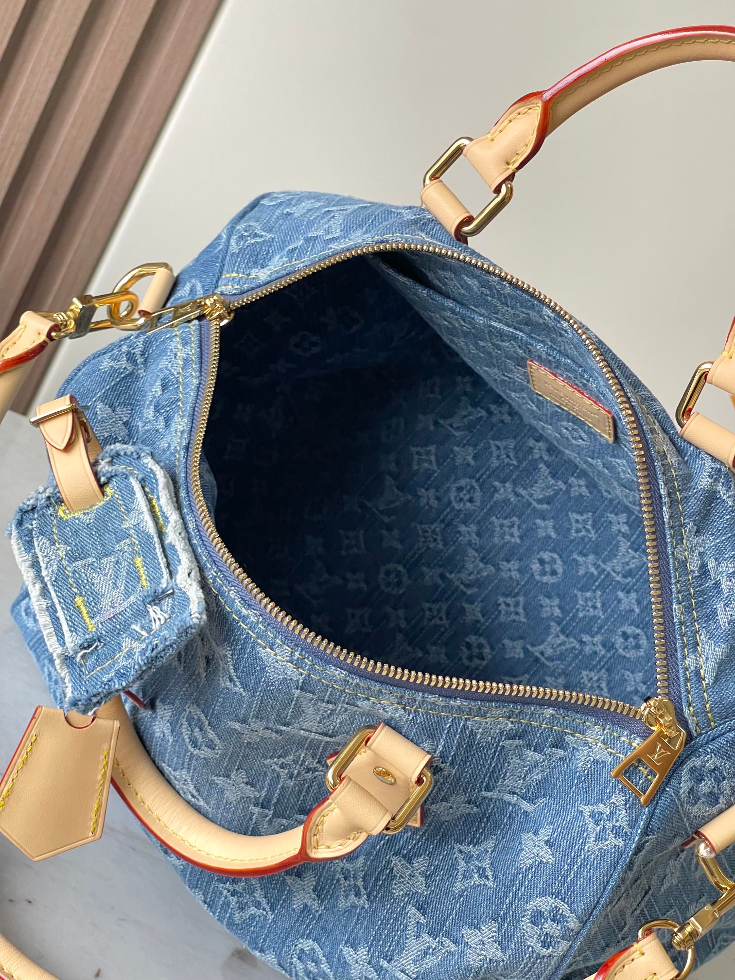 Louis Vuitton Speedy Bandoulière 30 Denim Handbag - Image 11