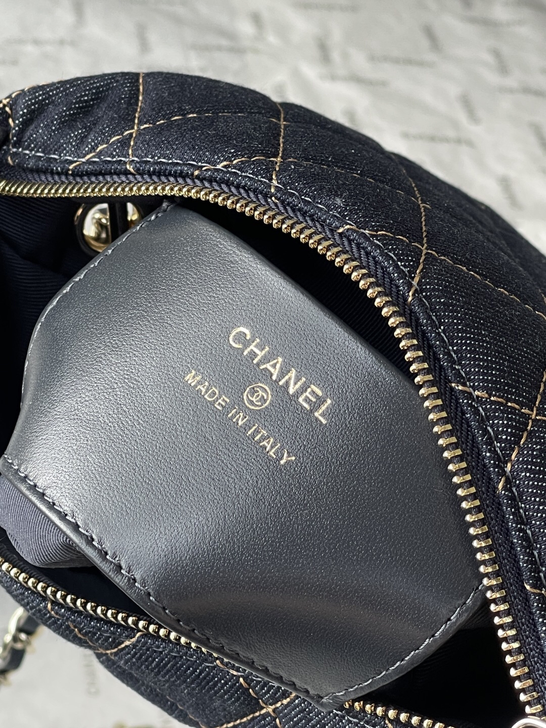 Chanel Denim Box Bag with Diamond Pattern - Image 11
