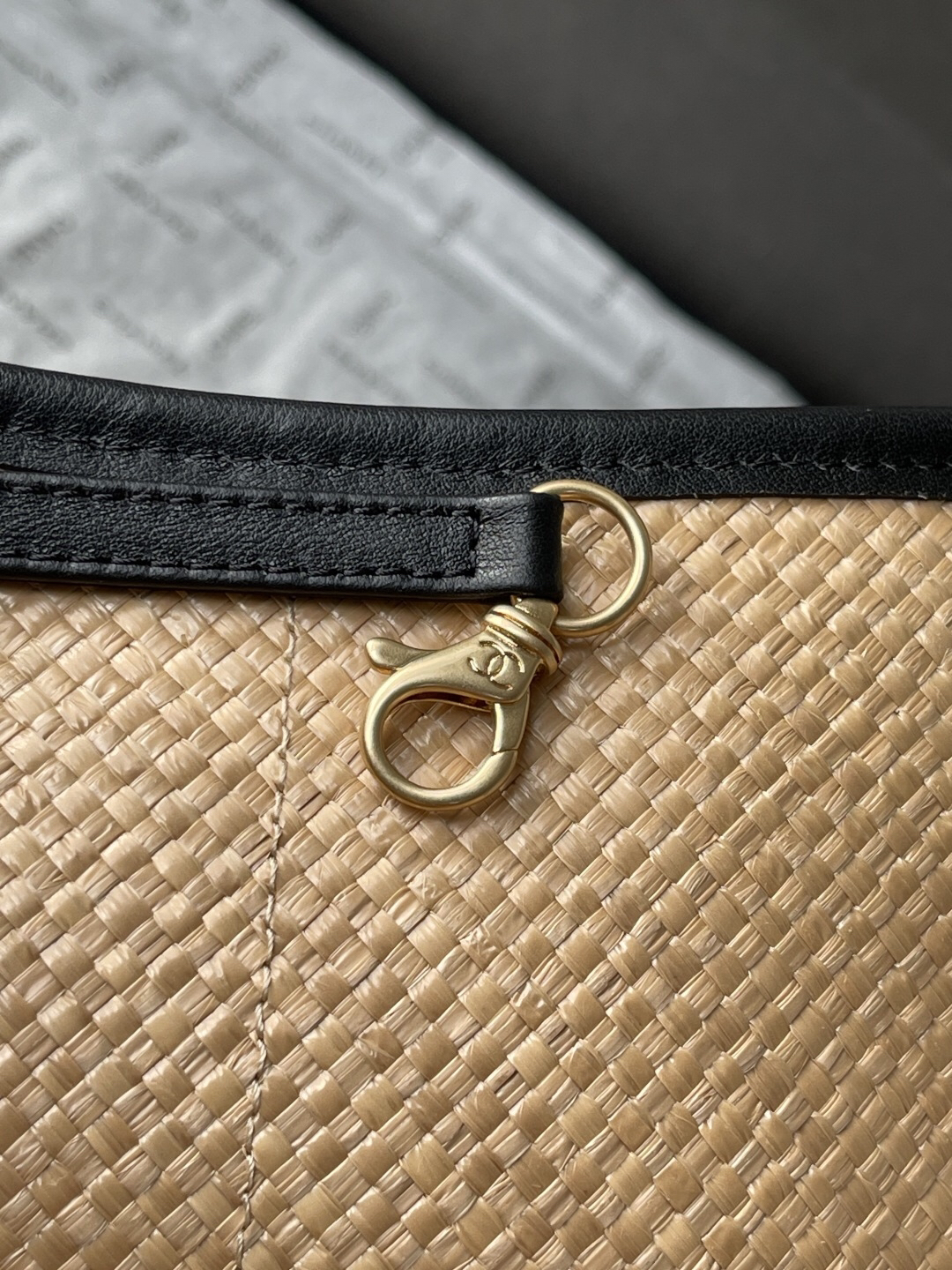 Chanel 25S Maxi Hobo Tote Bag - Image 11