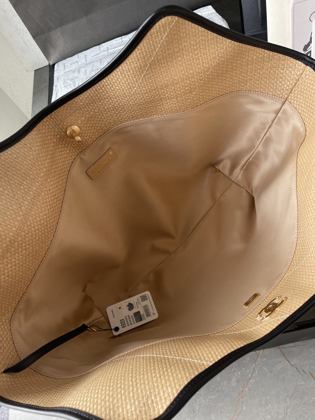 Chanel 25S Maxi Hobo Tote Bag - Image 12