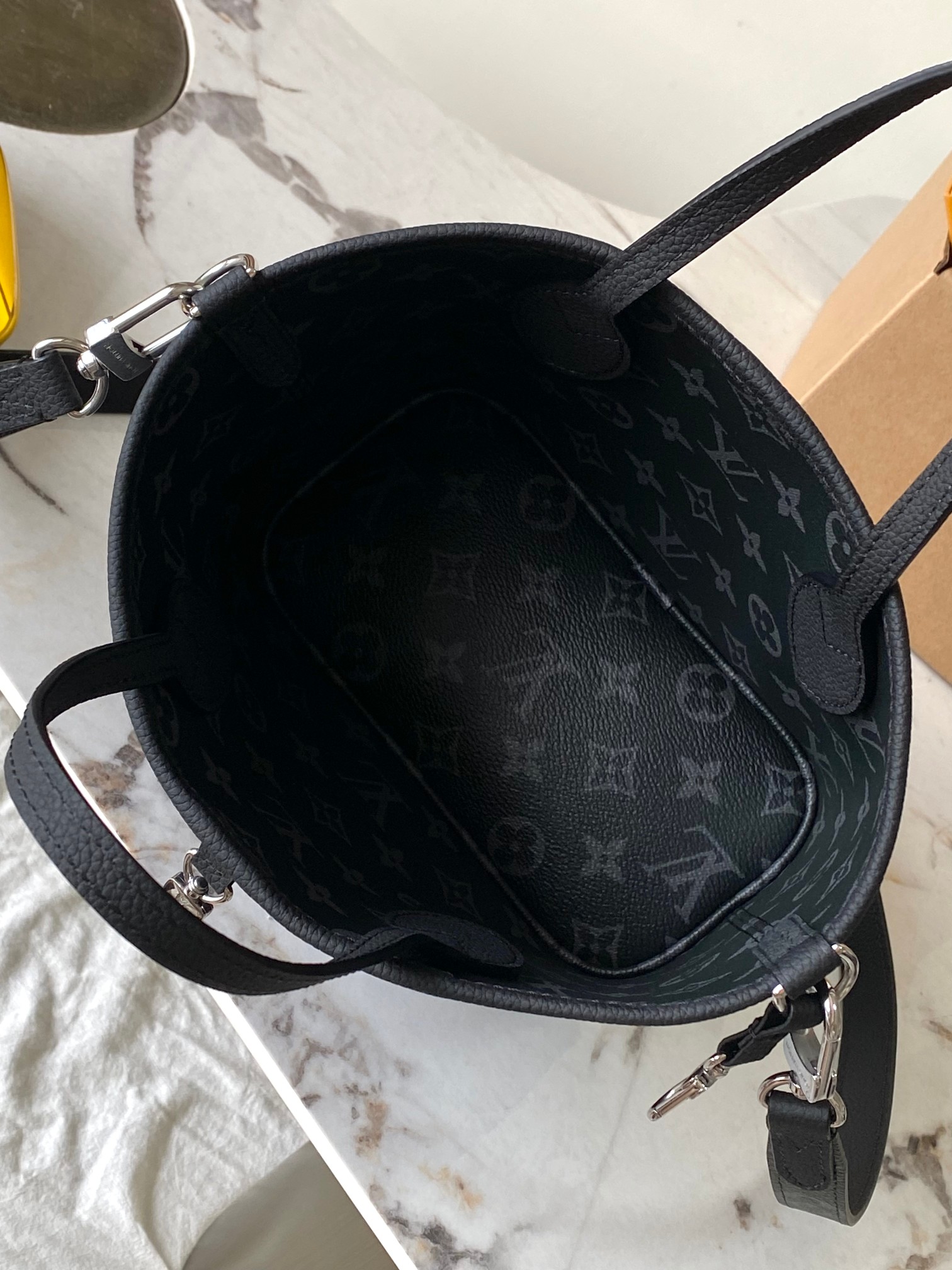 Louis Vuitton Neverfull Bandouliere Inside Out BB Handbag - Image 13