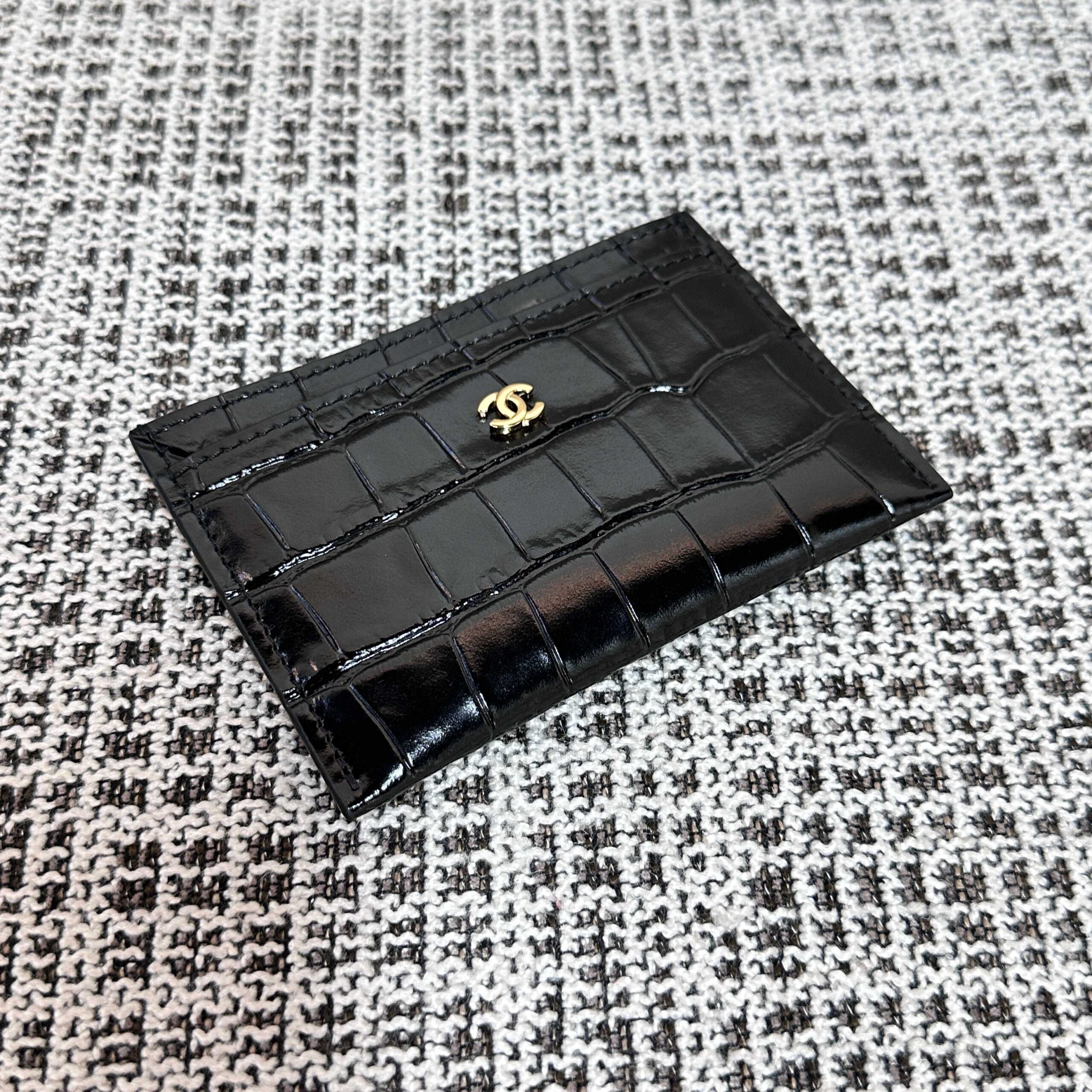 CHANEL Crocodile-Embossed Leather Wallet - Image 3
