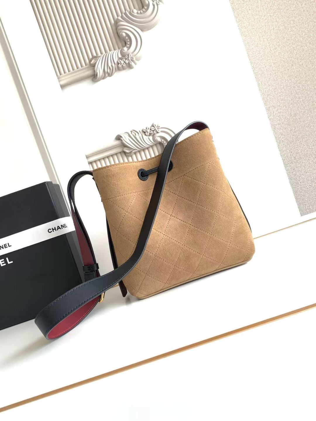 Chanel 26B AS6537 Small Leather Bucket Crossbody Bag - Image 3
