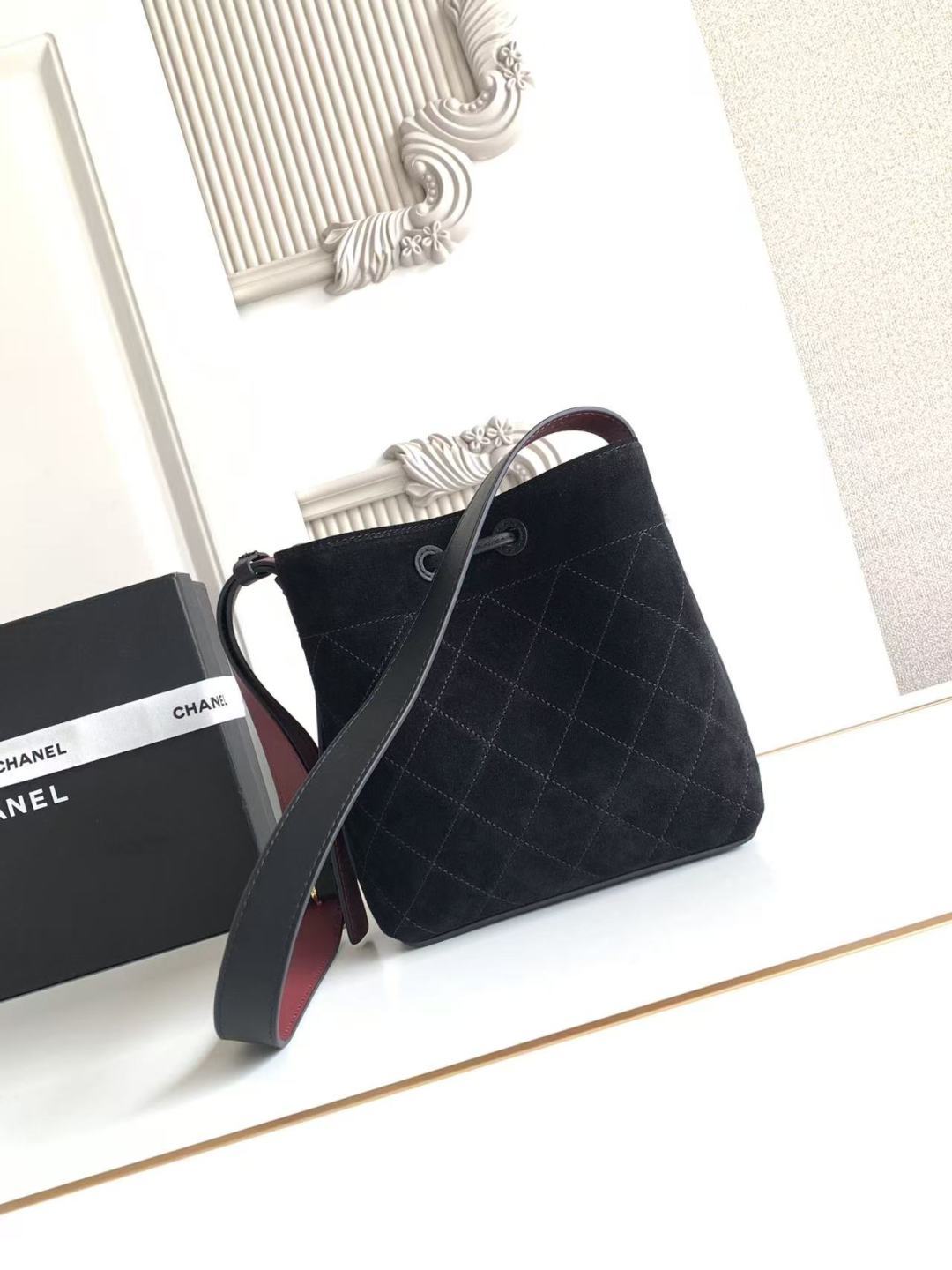 Chanel 26B AS6537 Small Bucket Bag - Image 3