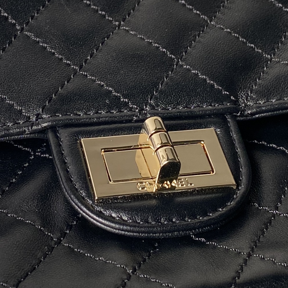 Chanel 26S Crushed Wrinkled Leather 2.55 Bag - Image 3