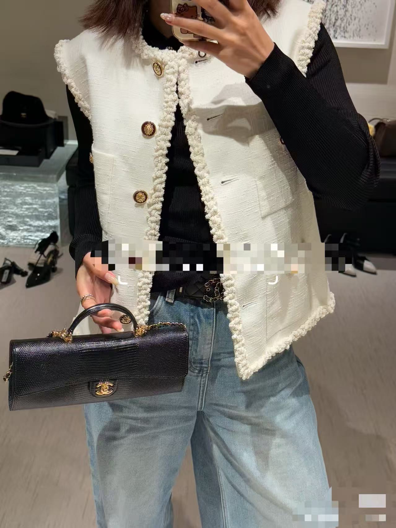 Chanel 26A Black Caviar Leather Shoulder Bag - Image 3