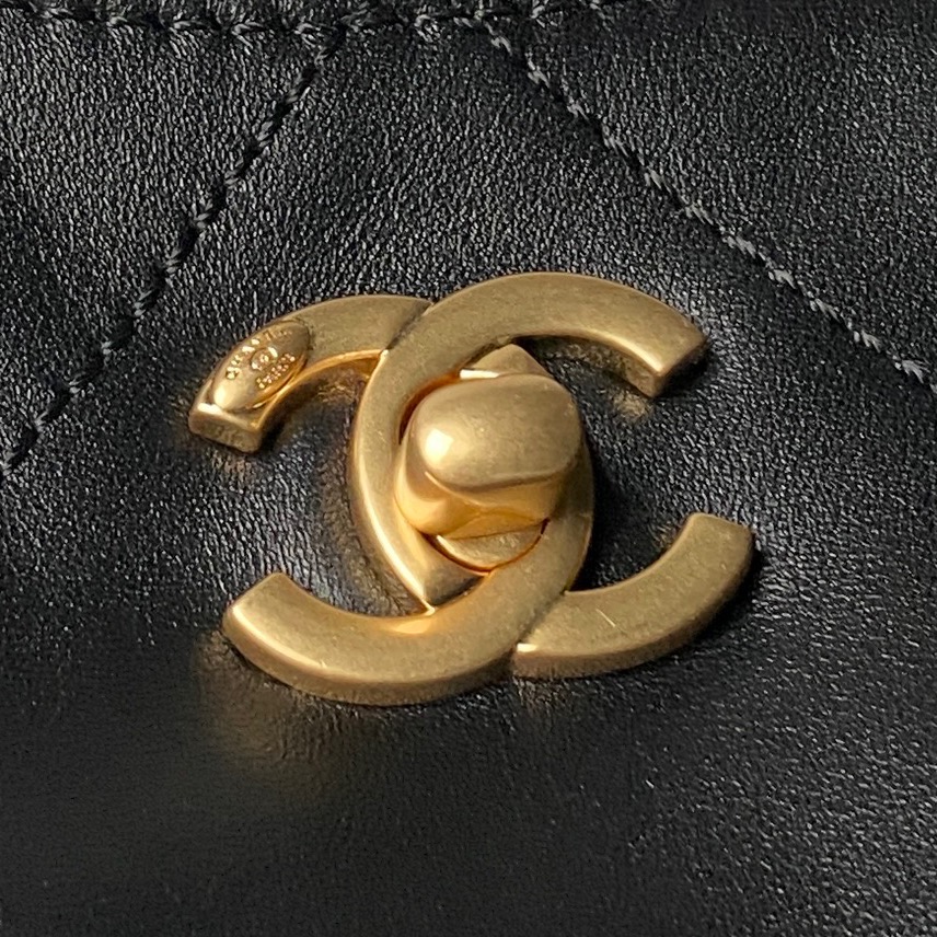 Chanel 26C Spring Collection Mini Tote Bag - Image 3