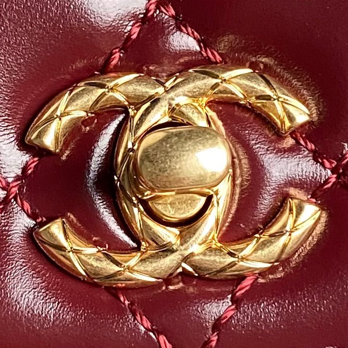 Chanel Coco Handle Leather Handbag - Image 3
