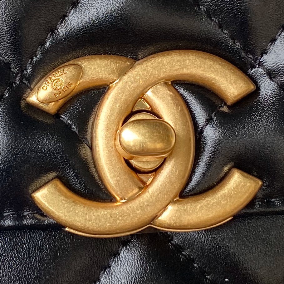 Mini Leather Chain Crossbody Bag - Image 3