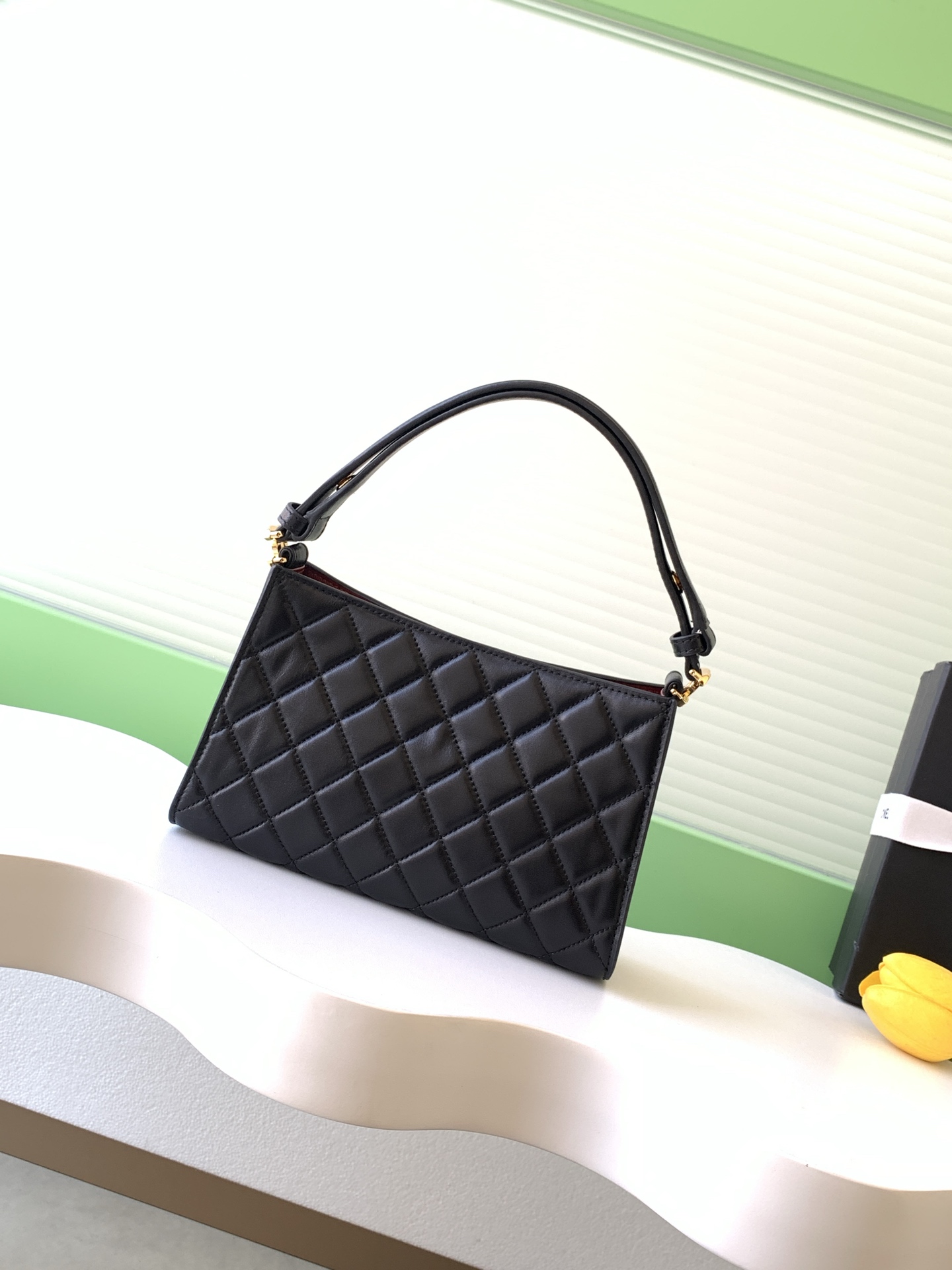 Chanel 26X Christmas Limited Quilted Lambskin Shoulder Bag - Image 3