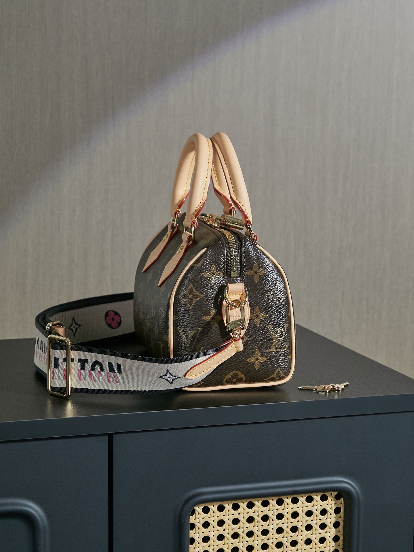 Louis Vuitton Sedy Bandoulière 20 Crossbody Bag - Image 3