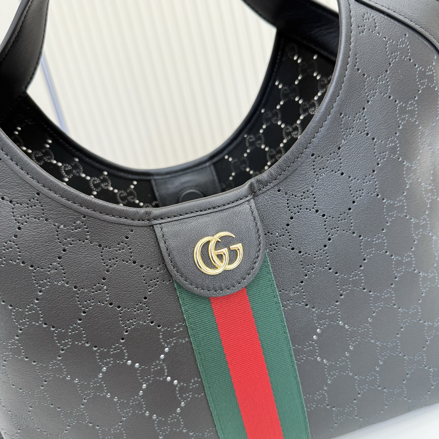 Gucci Perforated Leather Bag 860845 - Image 3