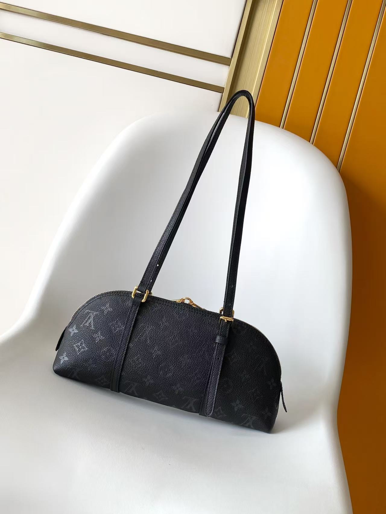 Louis Vuitton Sedy Handbag - Image 3