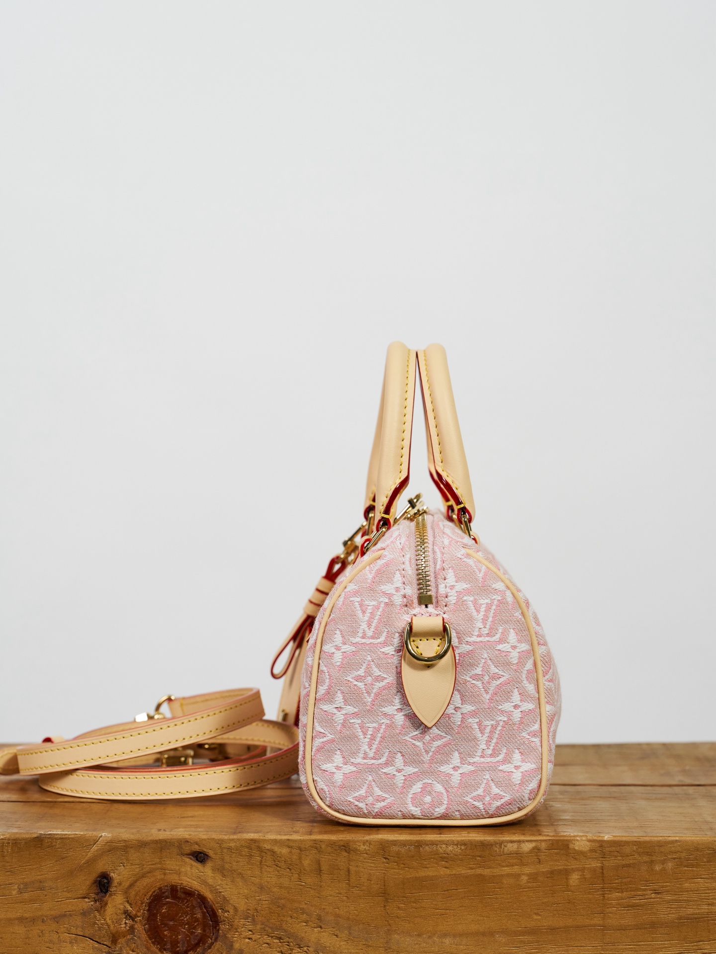 Louis Vuitton Sedy Bandoulière 20 Monogram Emblème Bag - Image 3
