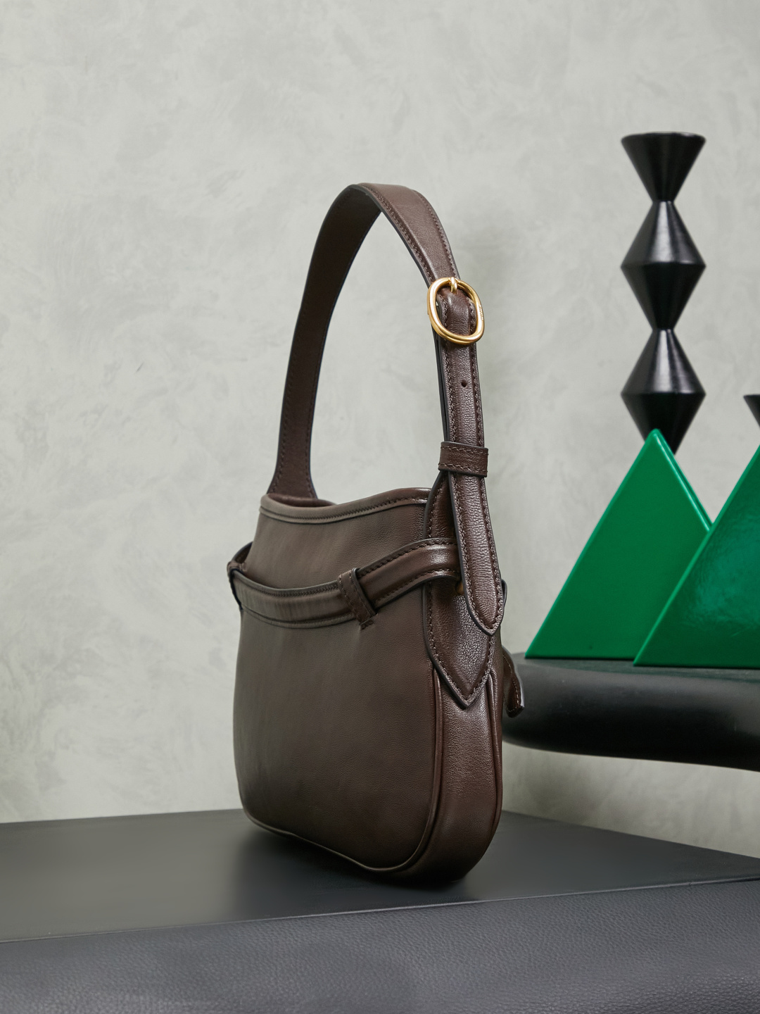 Aventure Deer Leather Shoulder Bag - Image 3