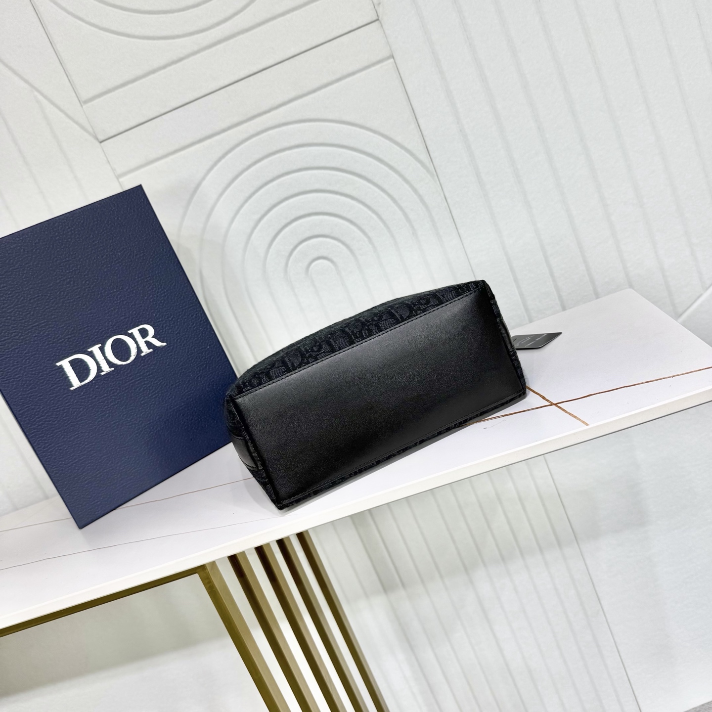 Dior Jett Handbag in Black Oblique Fabric - Image 3