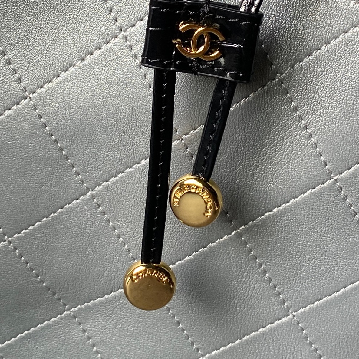 Chanel 26B Bucket Bag AS6584 - Image 3