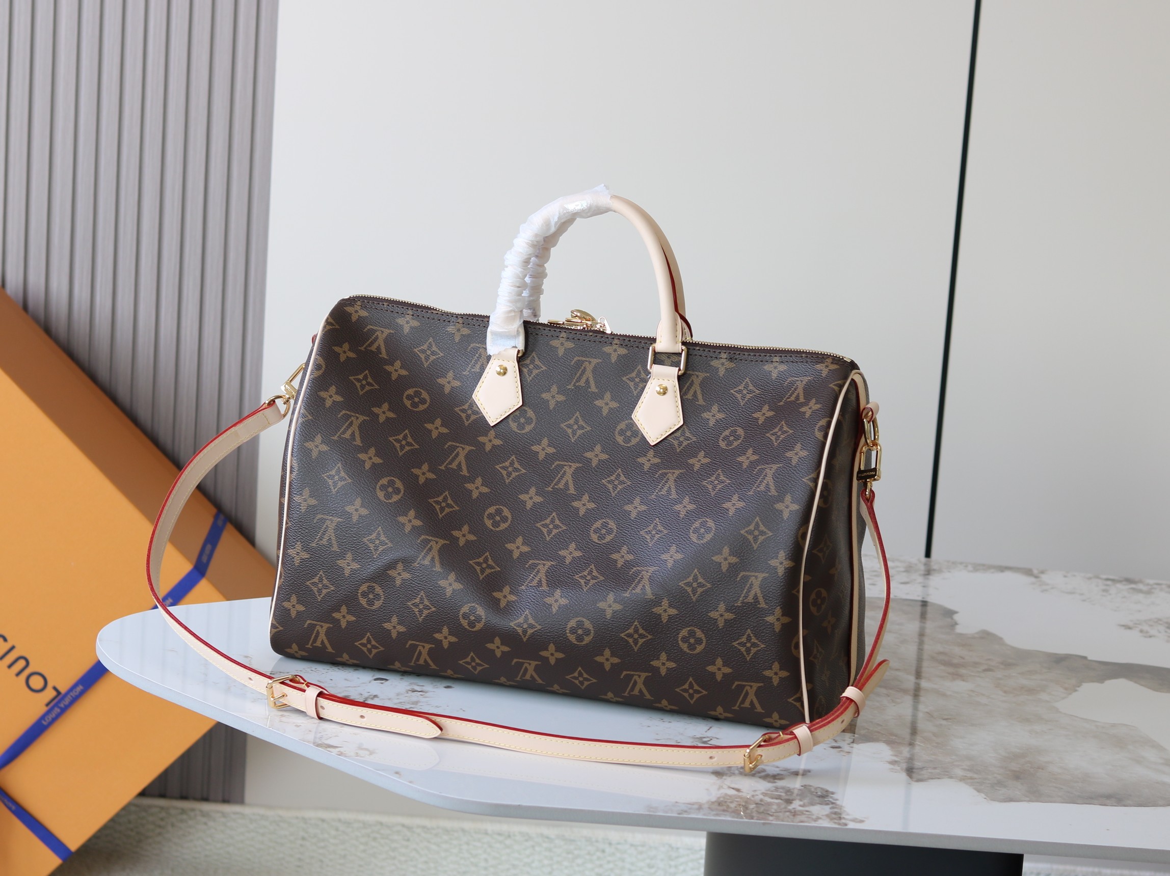 Louis Vuitton Speedy Bandouliere 40 Handbag - Image 3