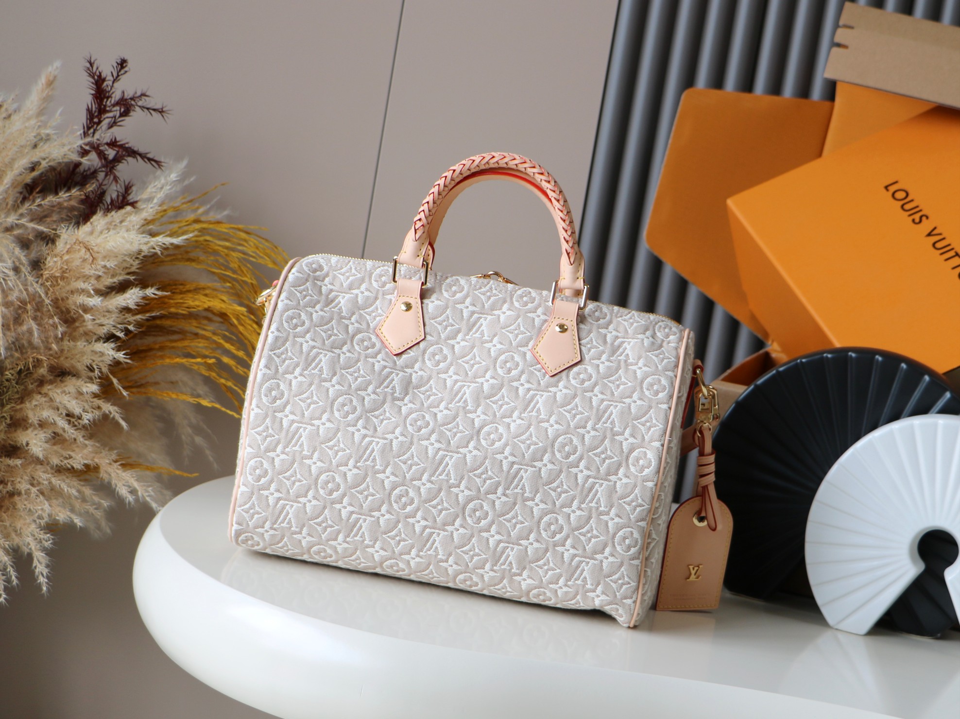 Louis Vuitton Speedy Soft 30 Handbag - Image 3