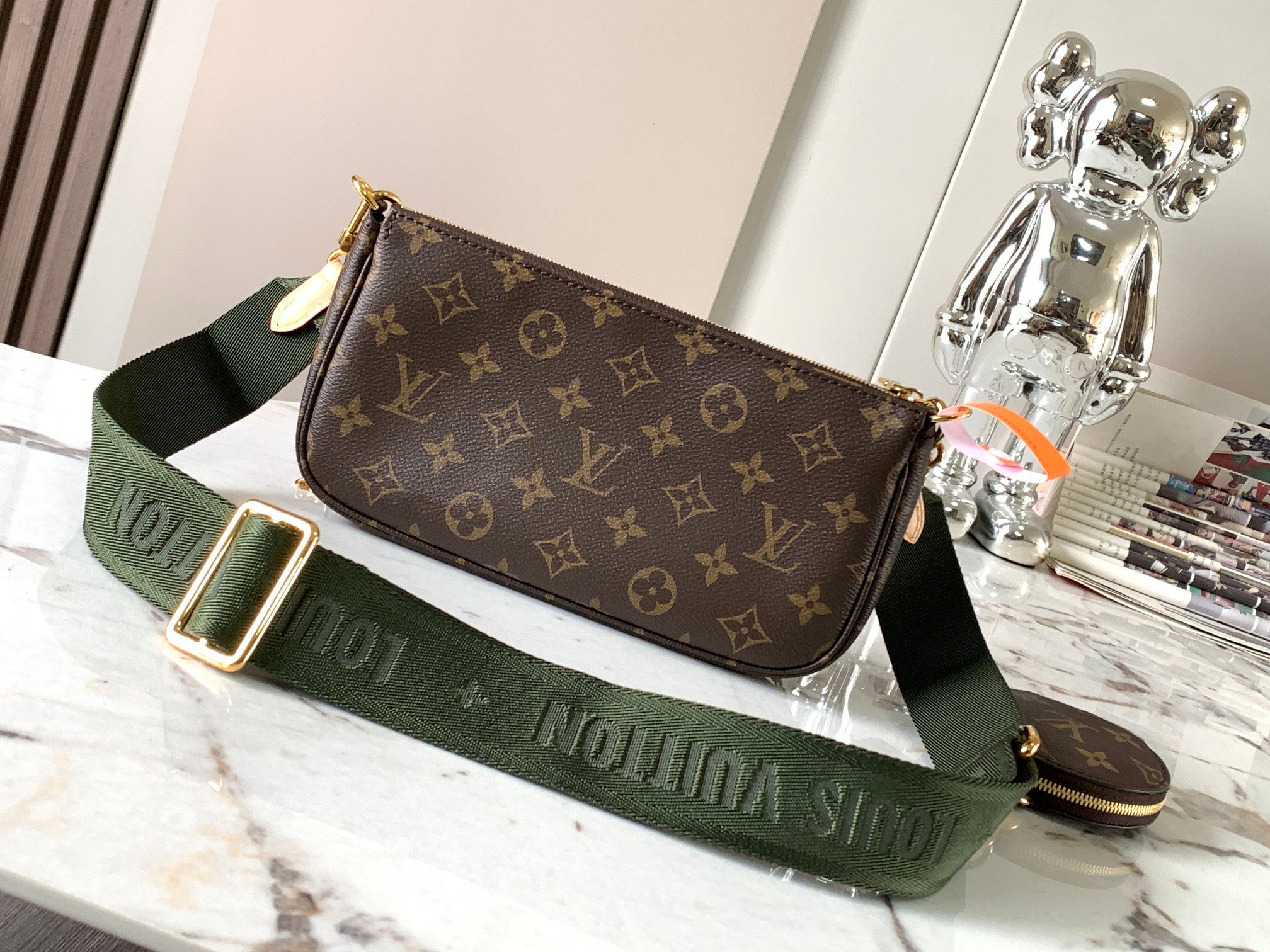 Louis Vuitton Multi Pochette Accessoires Shoulder Bag - Image 3