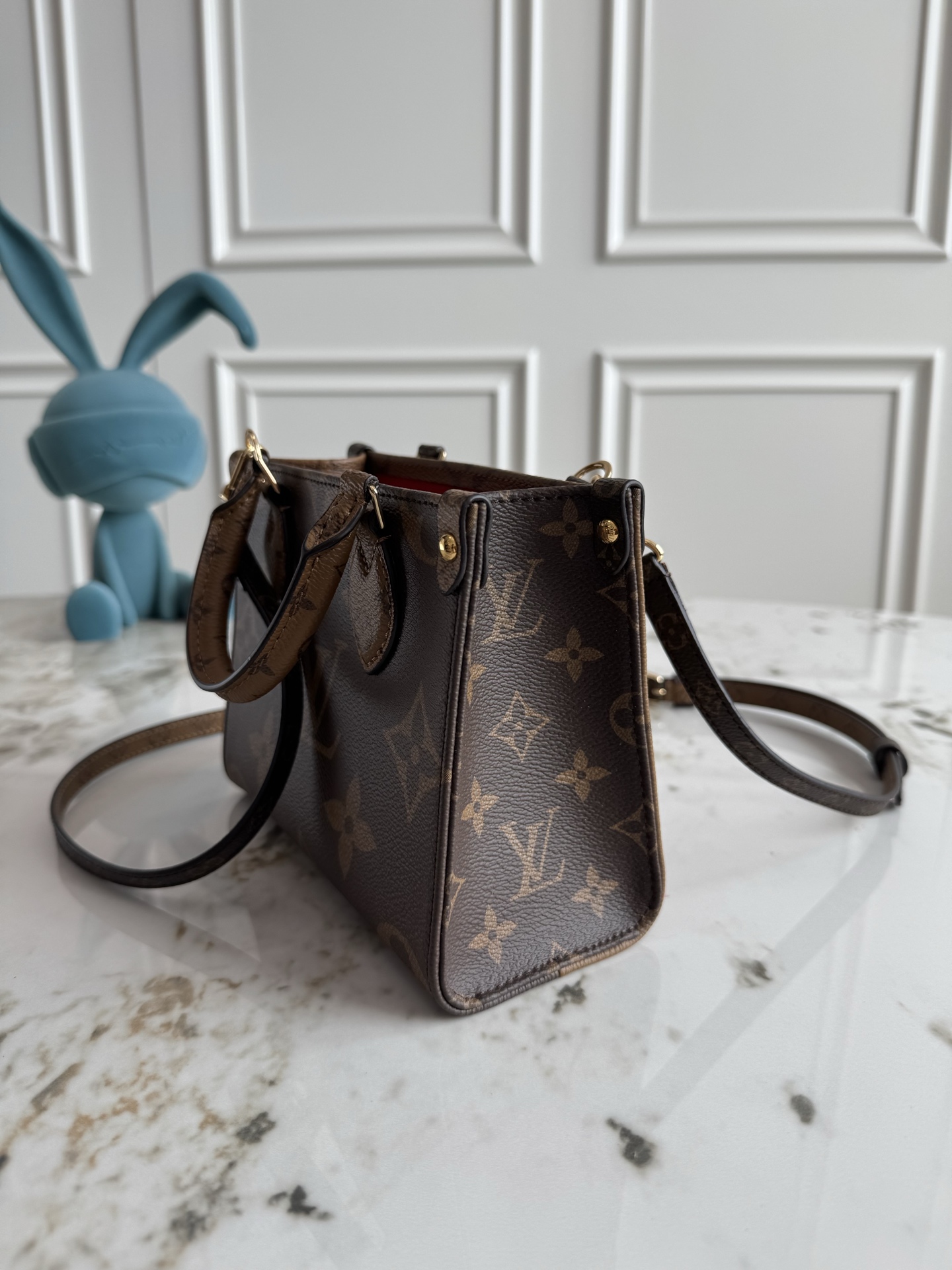 Louis Vuitton OnTheGo Tote Bag M46839 - Image 3