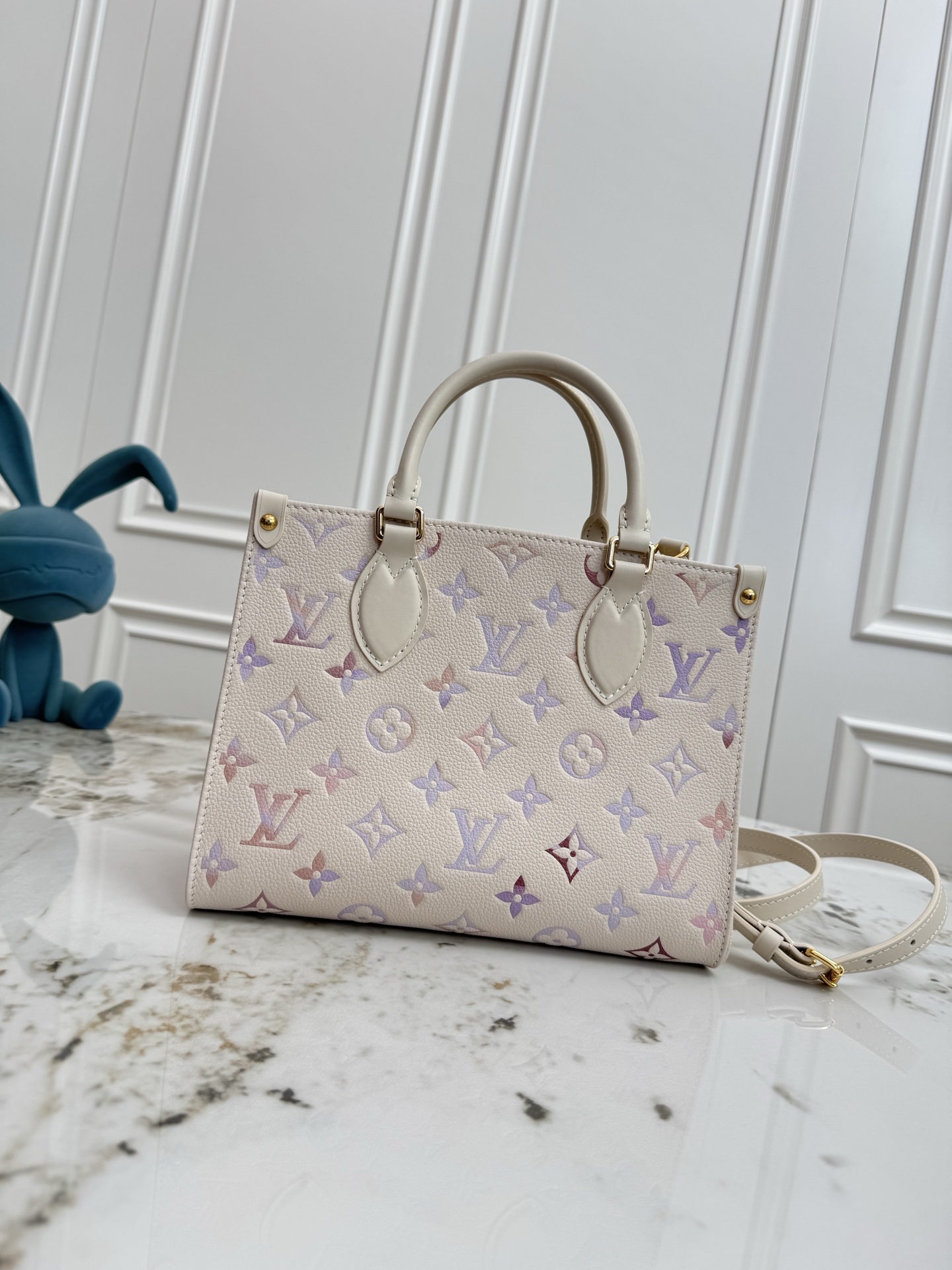 Louis Vuitton OnTheGo Small Tote Bag in Monogram Empreinte Leather - Image 3