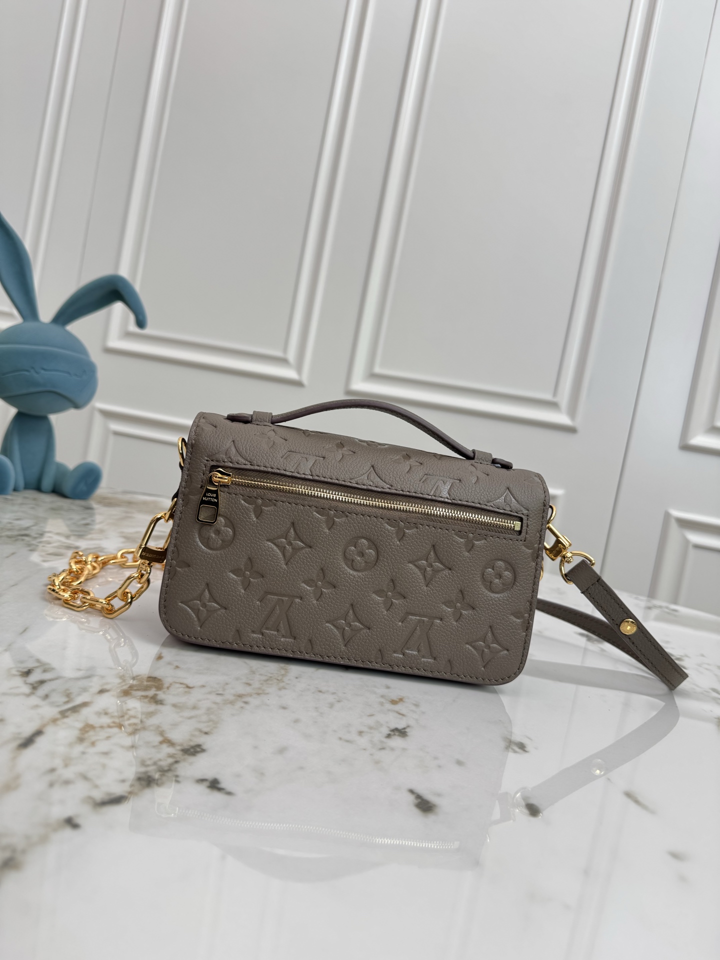 Louis Vuitton Pochette Métis East West Shoulder Bag in Smoke Monogram Empreinte Leather - Image 3