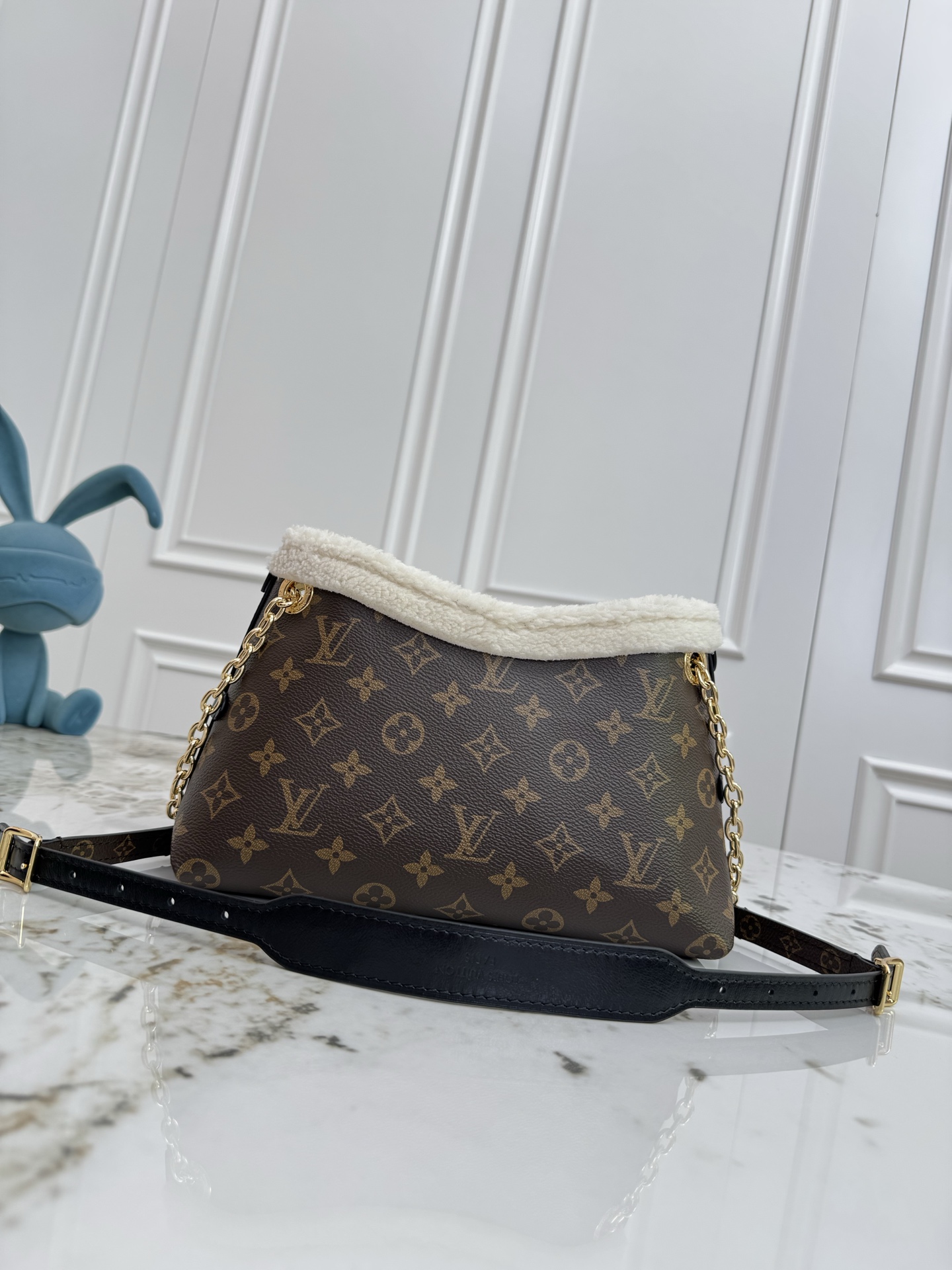 Louis Vuitton CarryAll BB Handbag M26568 - Image 3