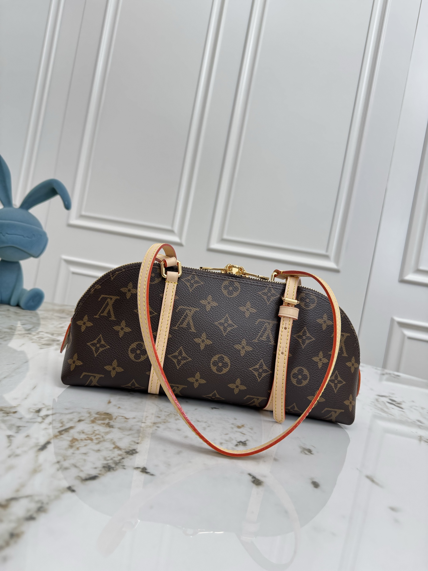 Louis Vuitton Squire East West Handbag M28953 - Image 3