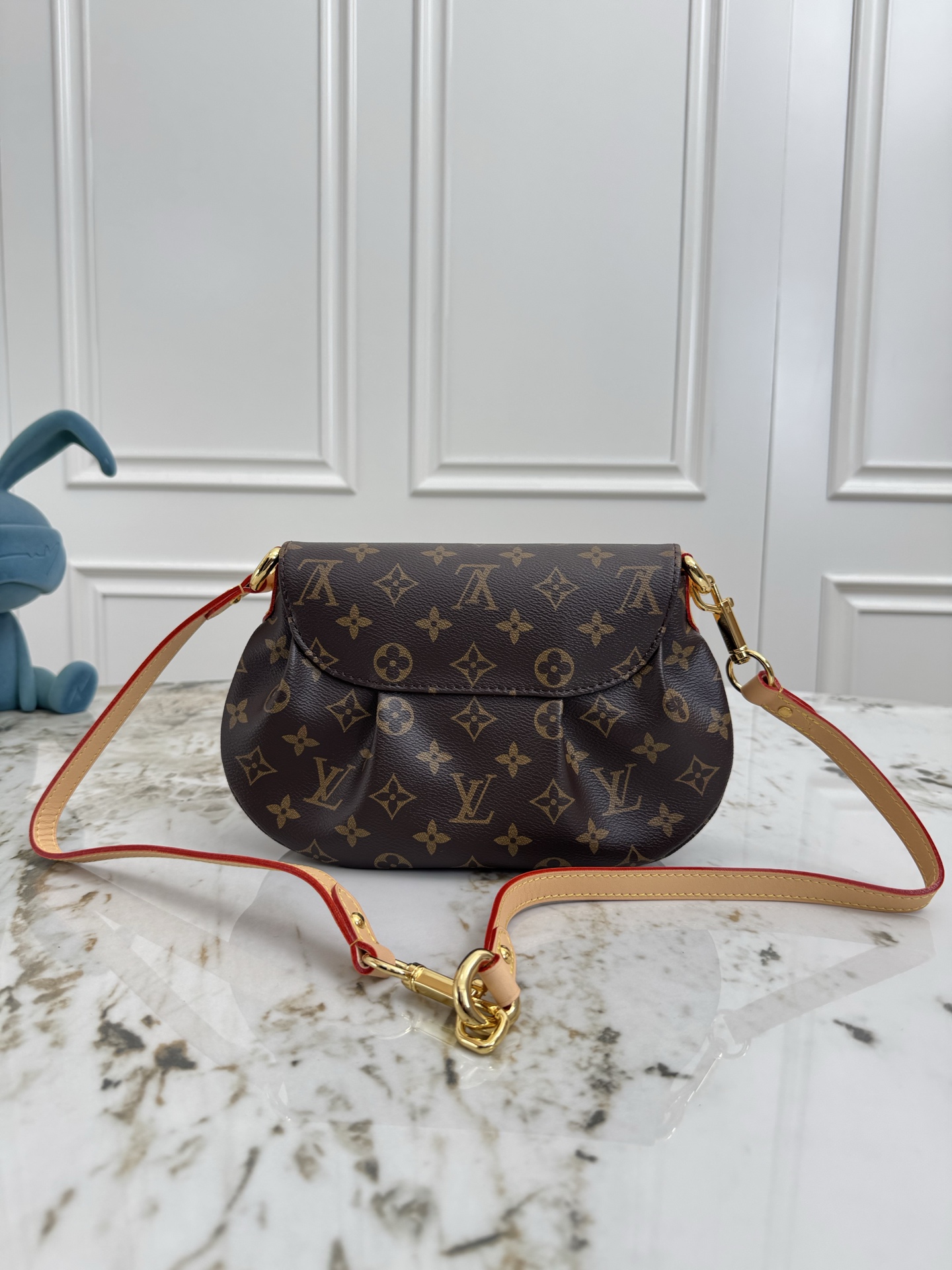 Louis Vuitton Sunset Monogram Crossbody Bag - Image 3