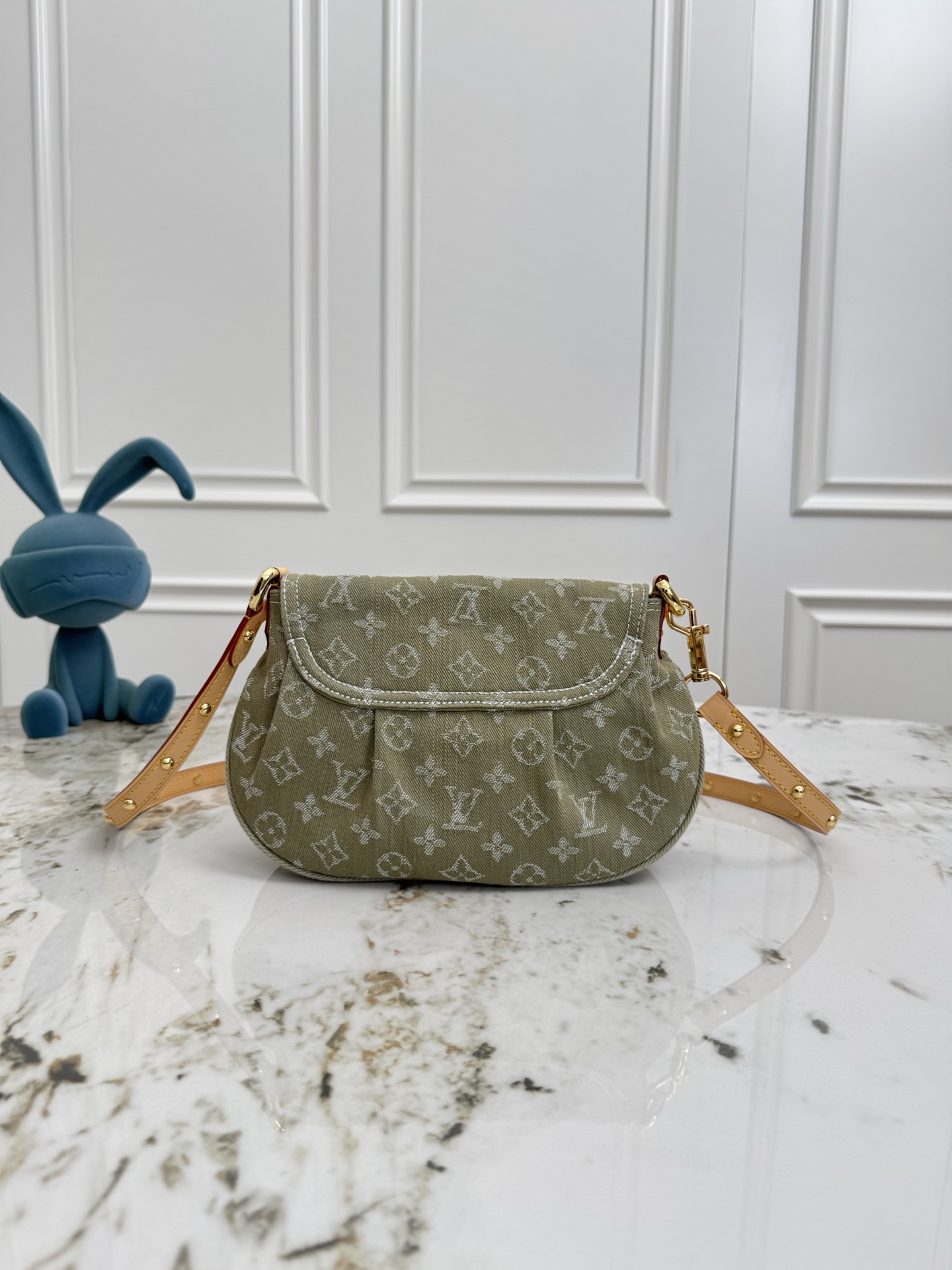 Sunset Rendez-Vous Khaki Denim Shoulder Bag - Image 3
