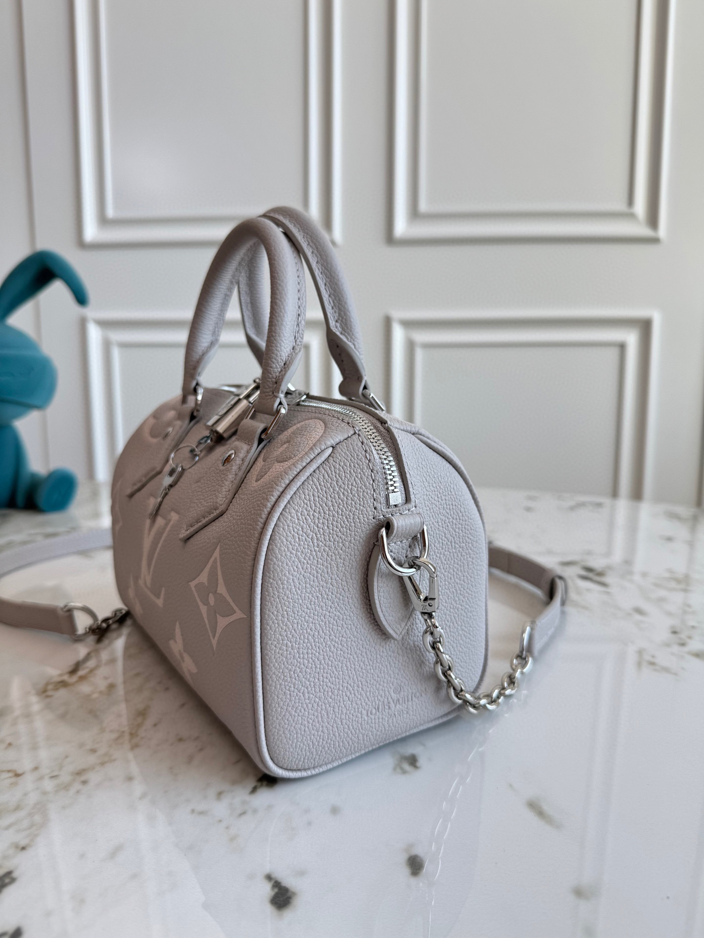Louis Vuitton Speedy Bandouliere 20 Handbag - Image 3