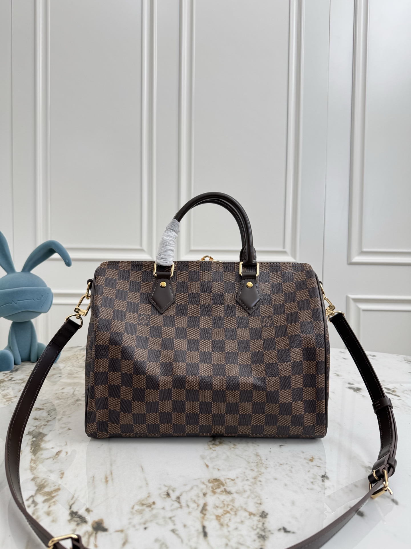 Speedy Bandoulière 30 Handbag in Damier Ebene Canvas - Image 3