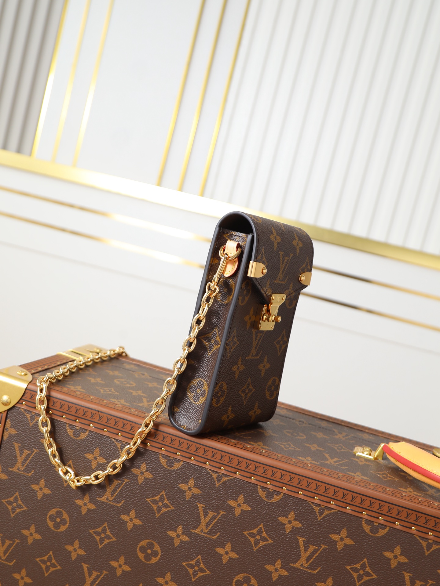 Louis Vuitton Métis Phone Bag, Model M13572 - Image 3