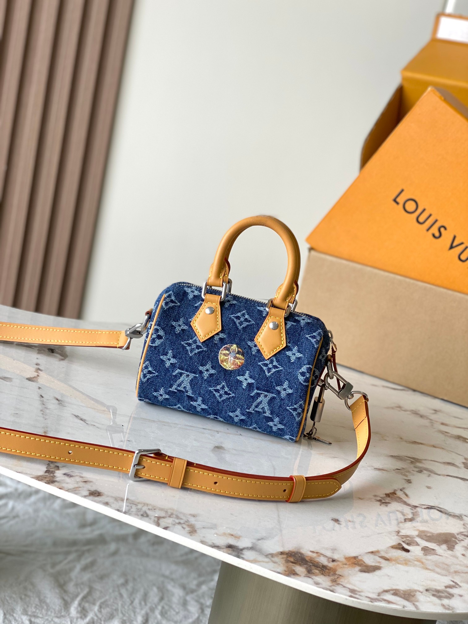 Louis Vuitton Speedy 18 Bandouliere Crossbody Bag - Image 3