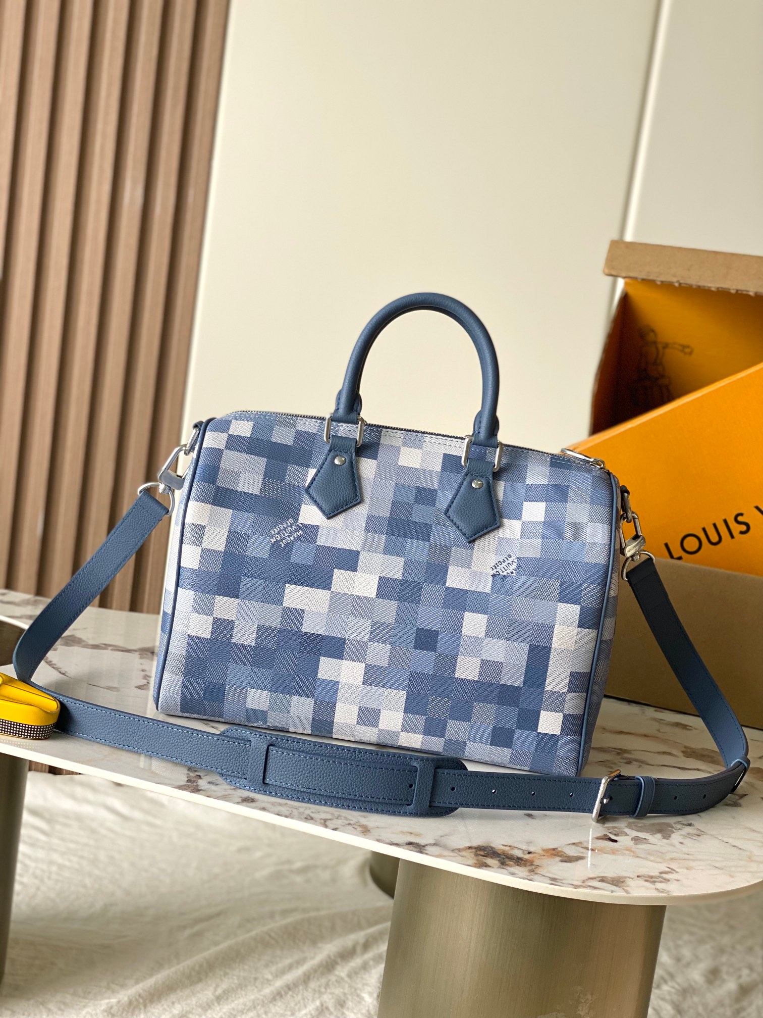 Louis Vuitton Speedy Bandouliere 30 Handbag - Image 3
