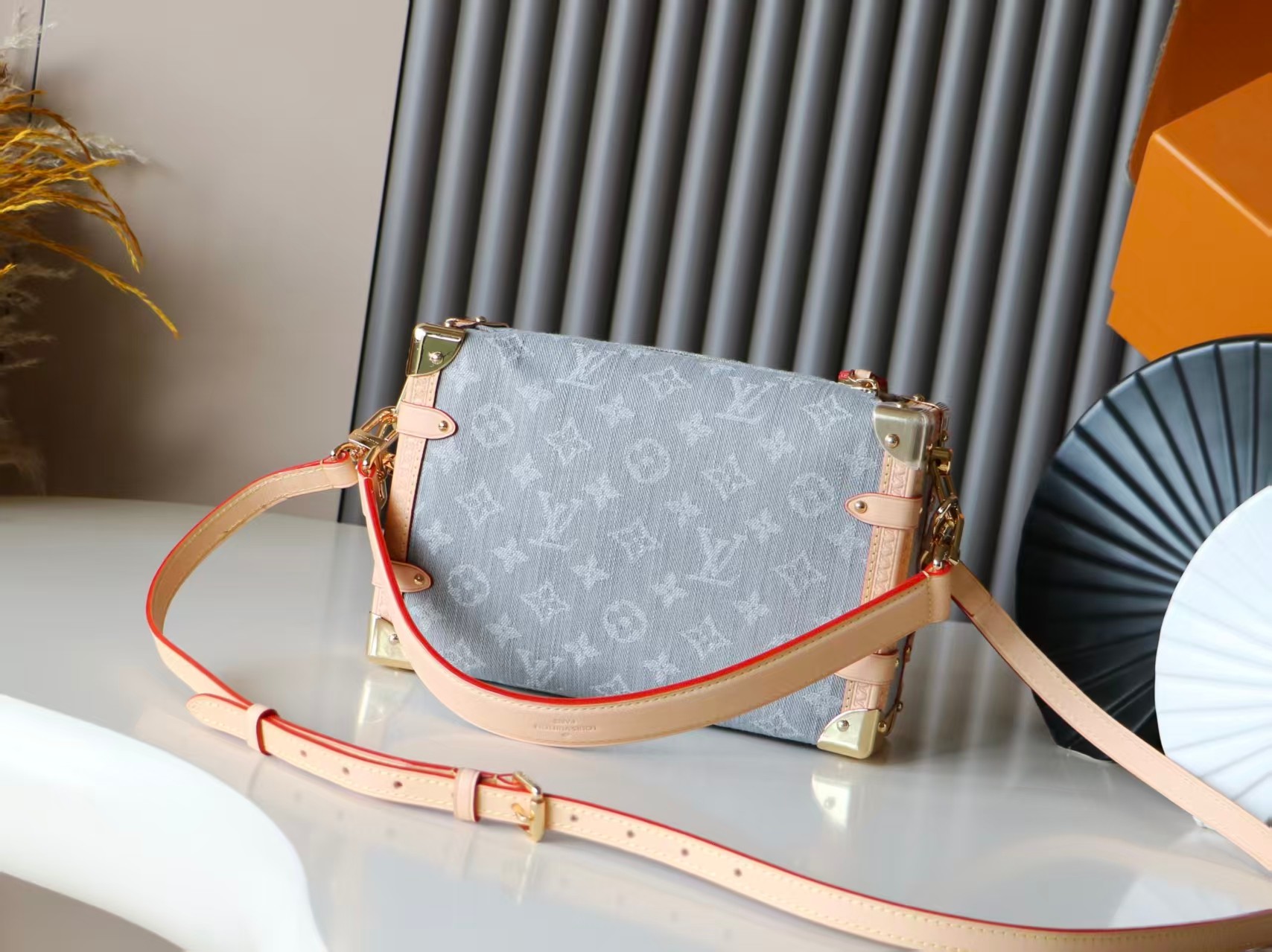Louis Vuitton Side Trunk M13285 Medium Denim Shoulder Bag - Image 3