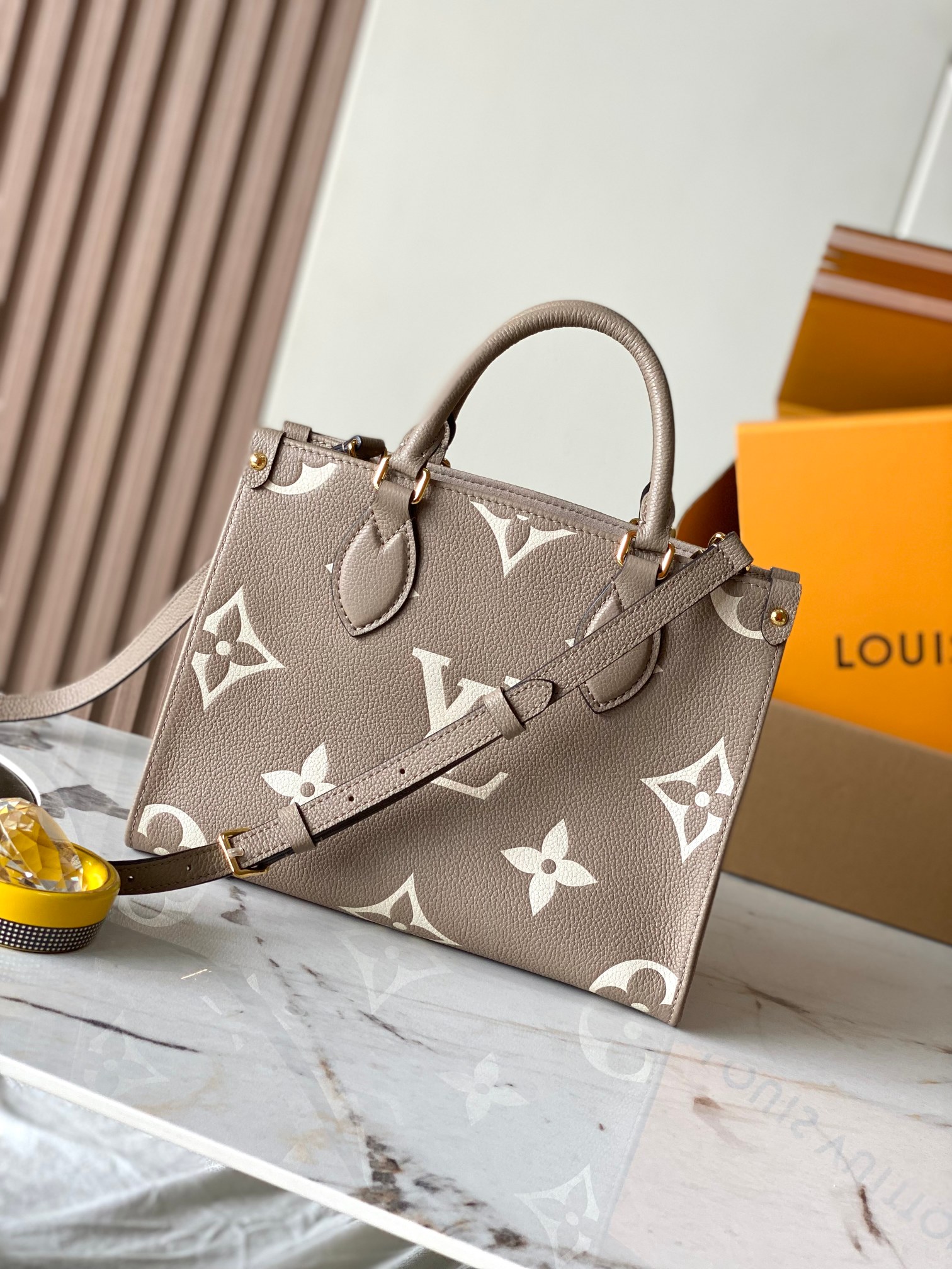 Louis Vuitton Onthego Small Handbag M45779 in Elephant Gray - Image 3